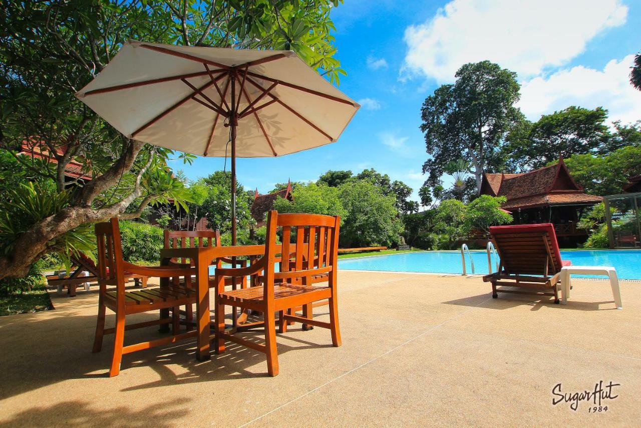 Sugar Hut & Restaurant Tempat peranginan 3*