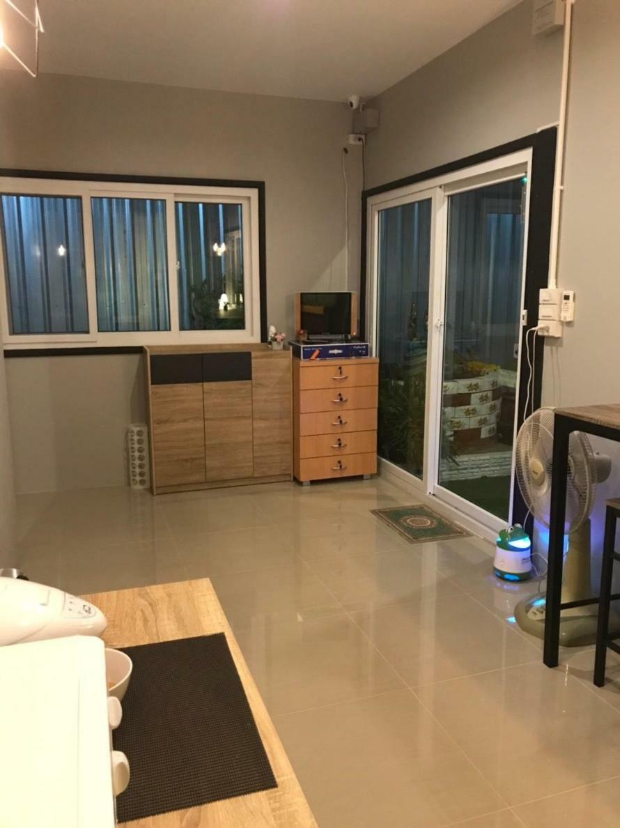 Baan Wararin Hostel *