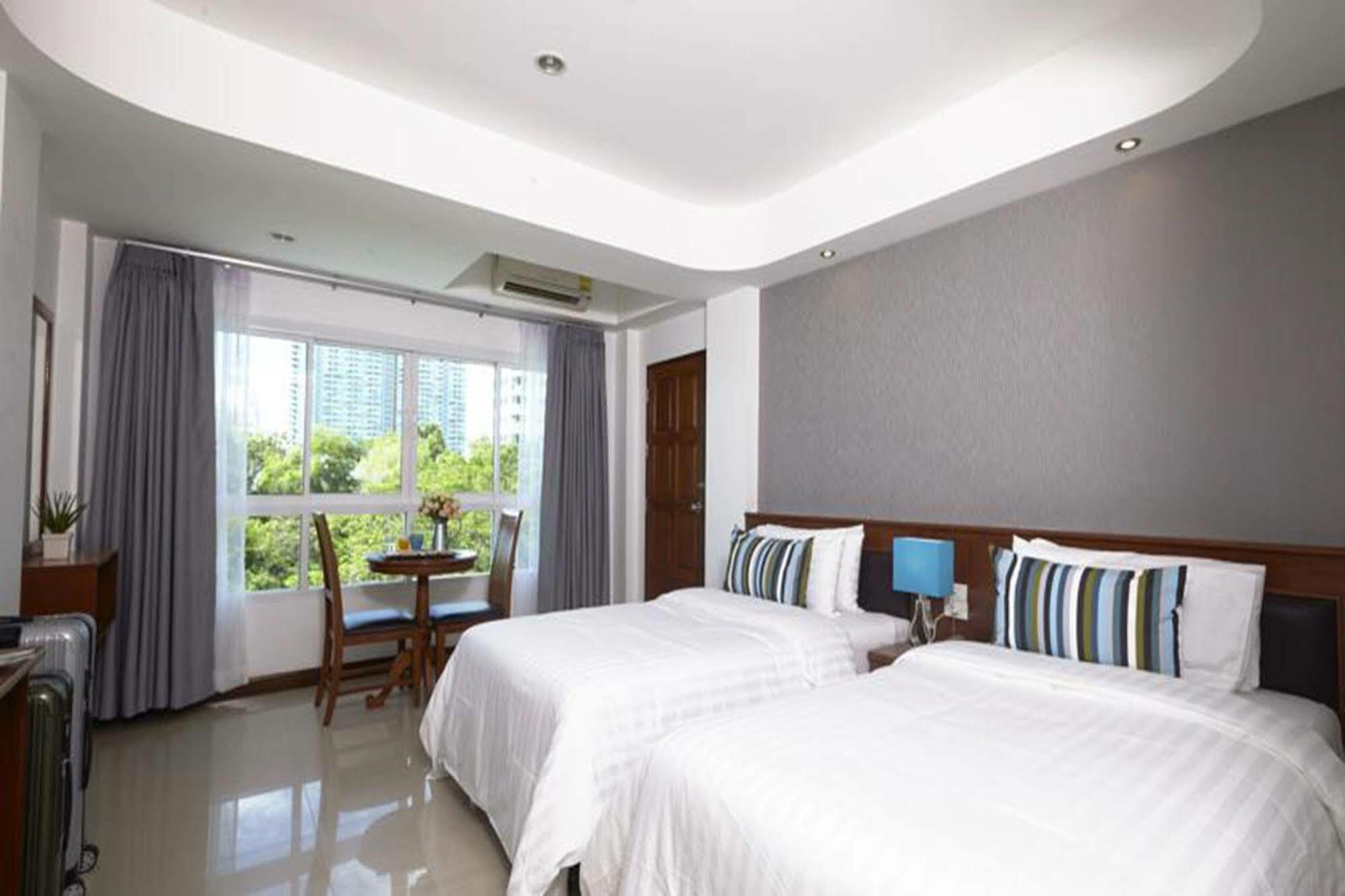 Kp Seaview Jomtien Hotel 3*
