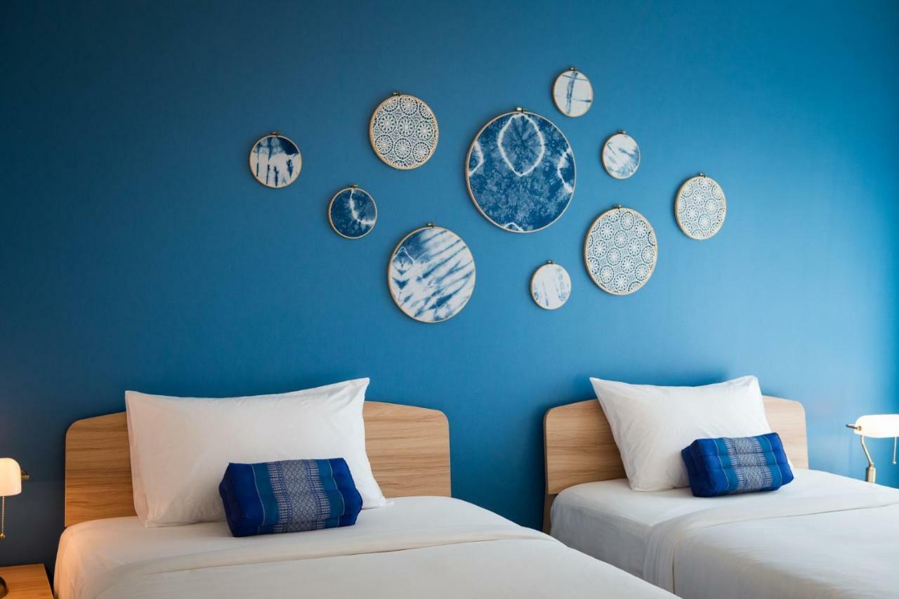 Deeprom Hotel