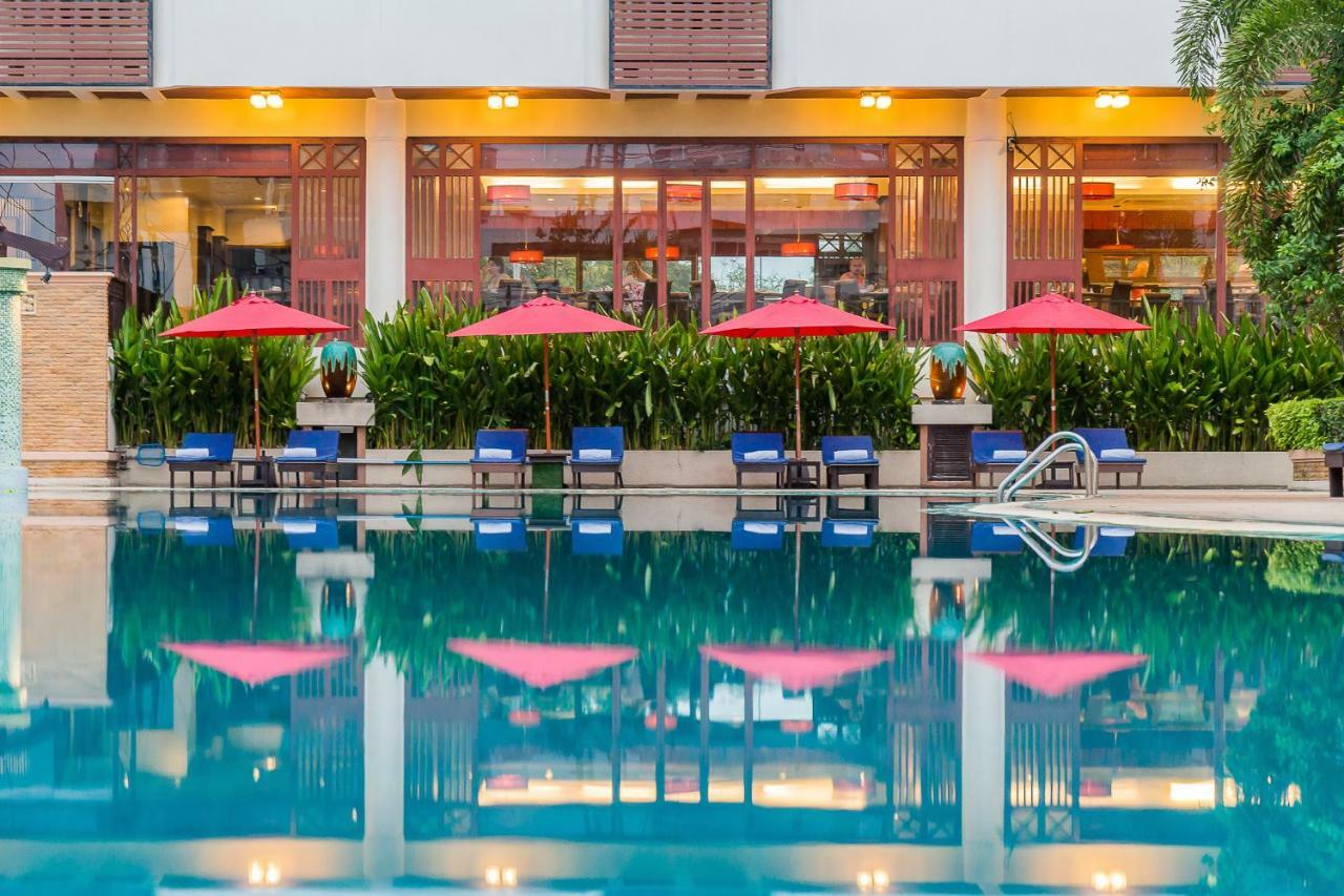 Mountain & Convention Center 4* Pattaya