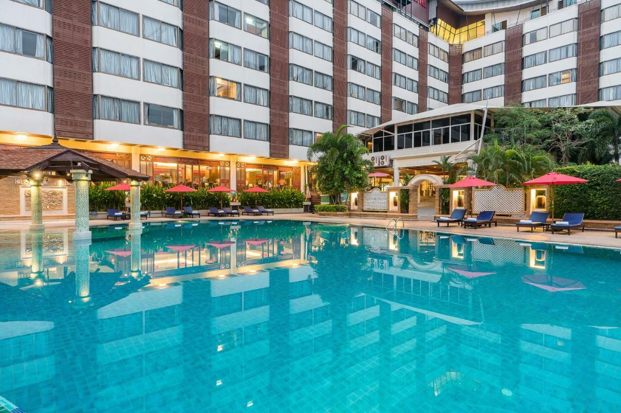 Mountain & Convention Center Hotel