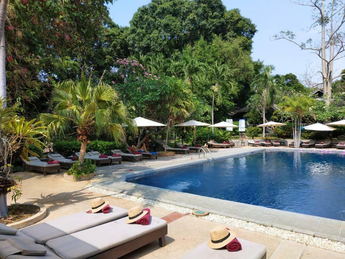 Let's Hyde & - Pool 4* Pattaya