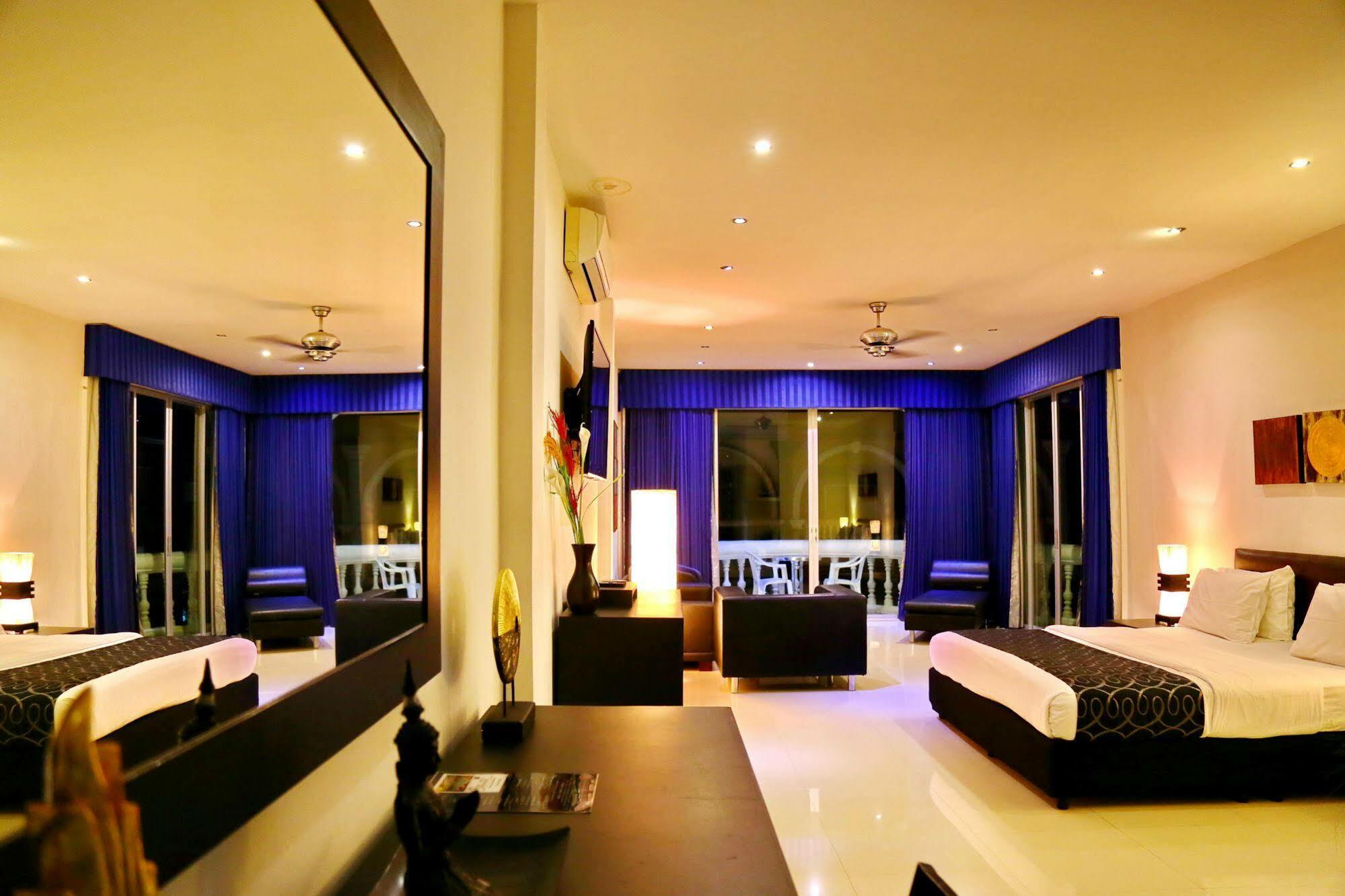 East Hotel 3*