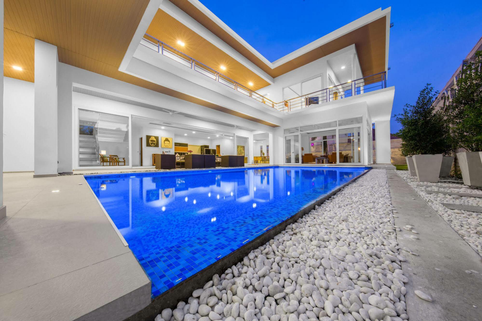Davinci Pool Villa Pattaya