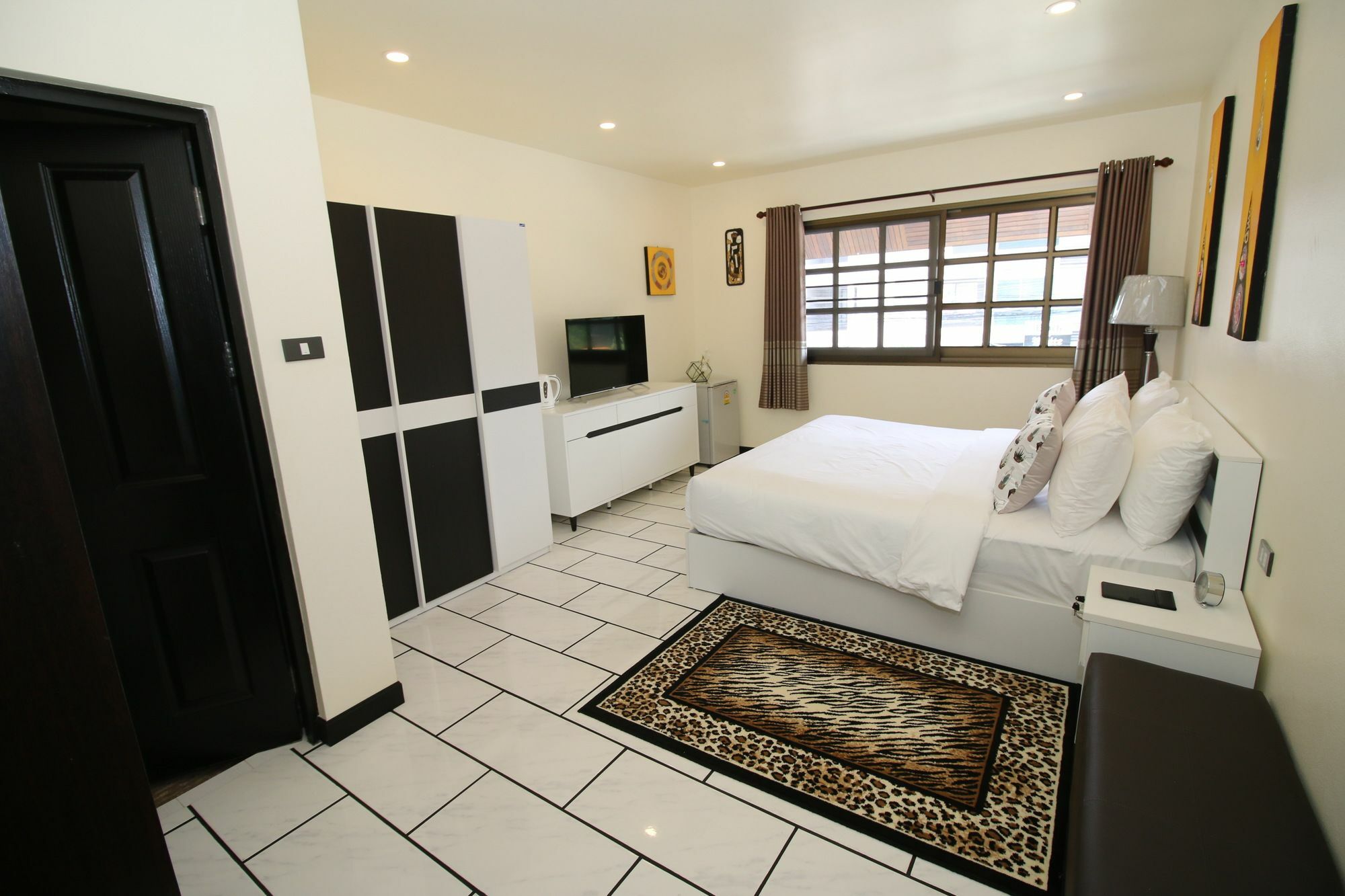 Hotel 161