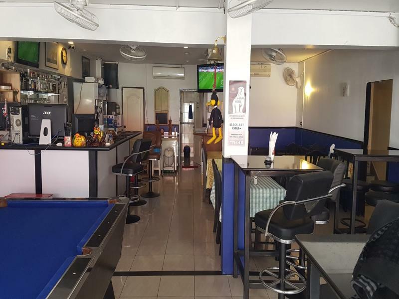 Sandman & Sports Bar Hotel
