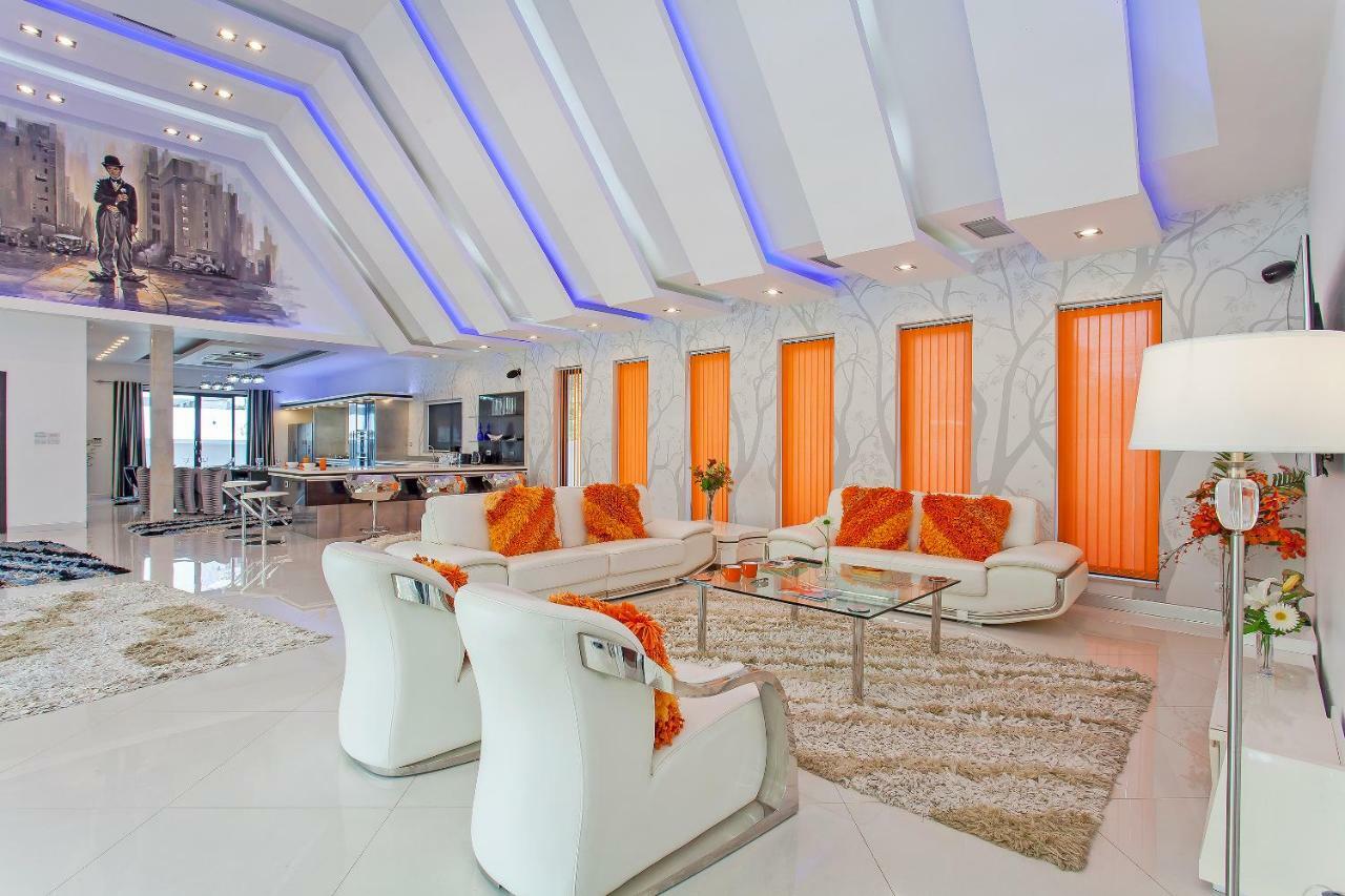 Royale Grand Villa *