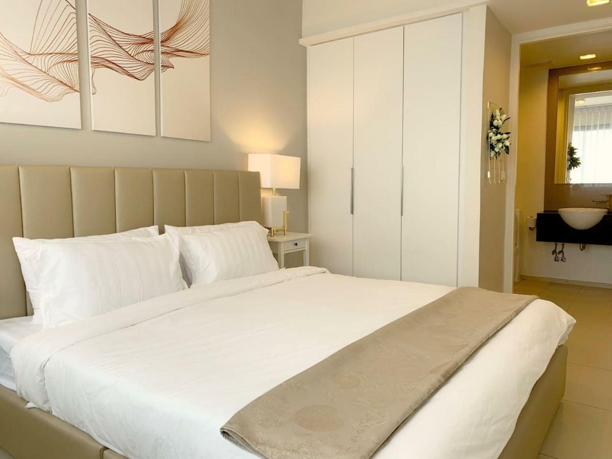 Unixx Your Oasis In By N'dee * Pattaya