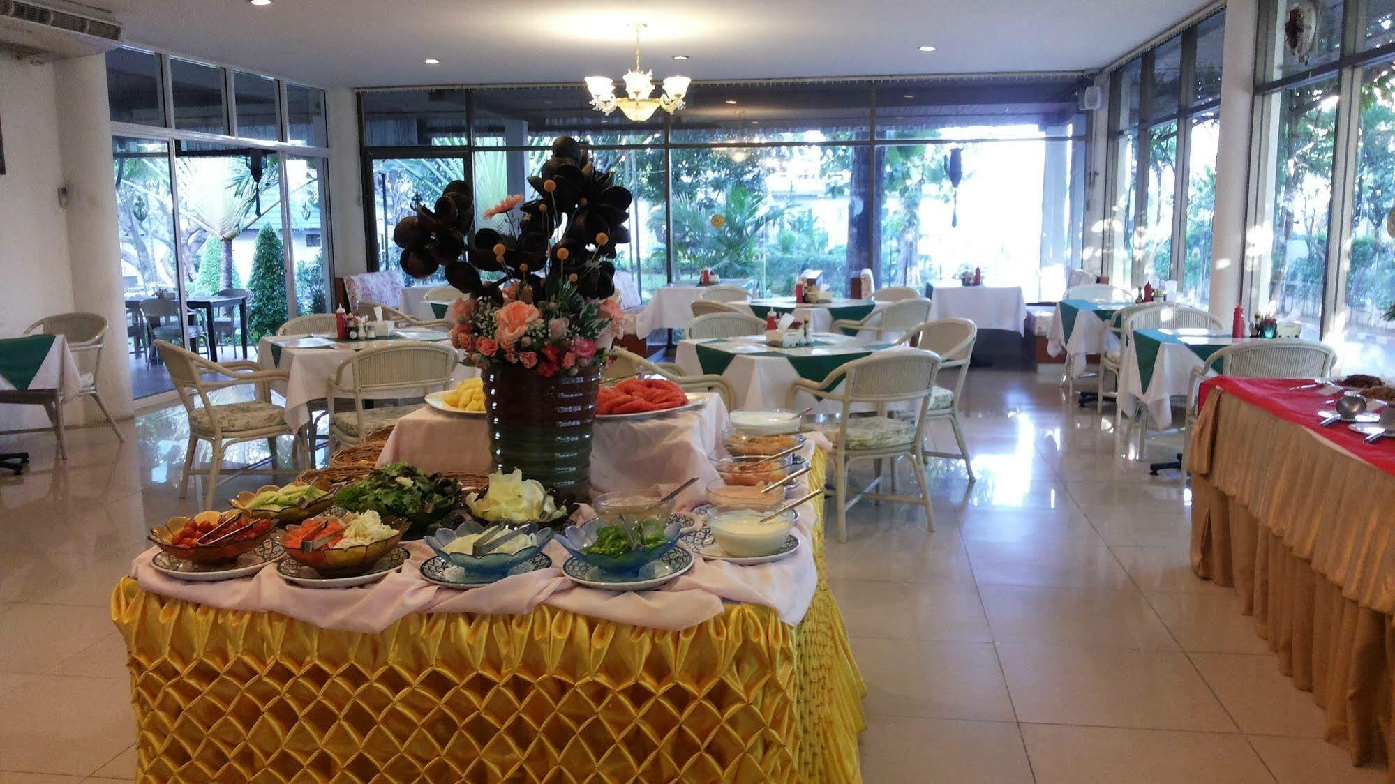 Hotel Nautical