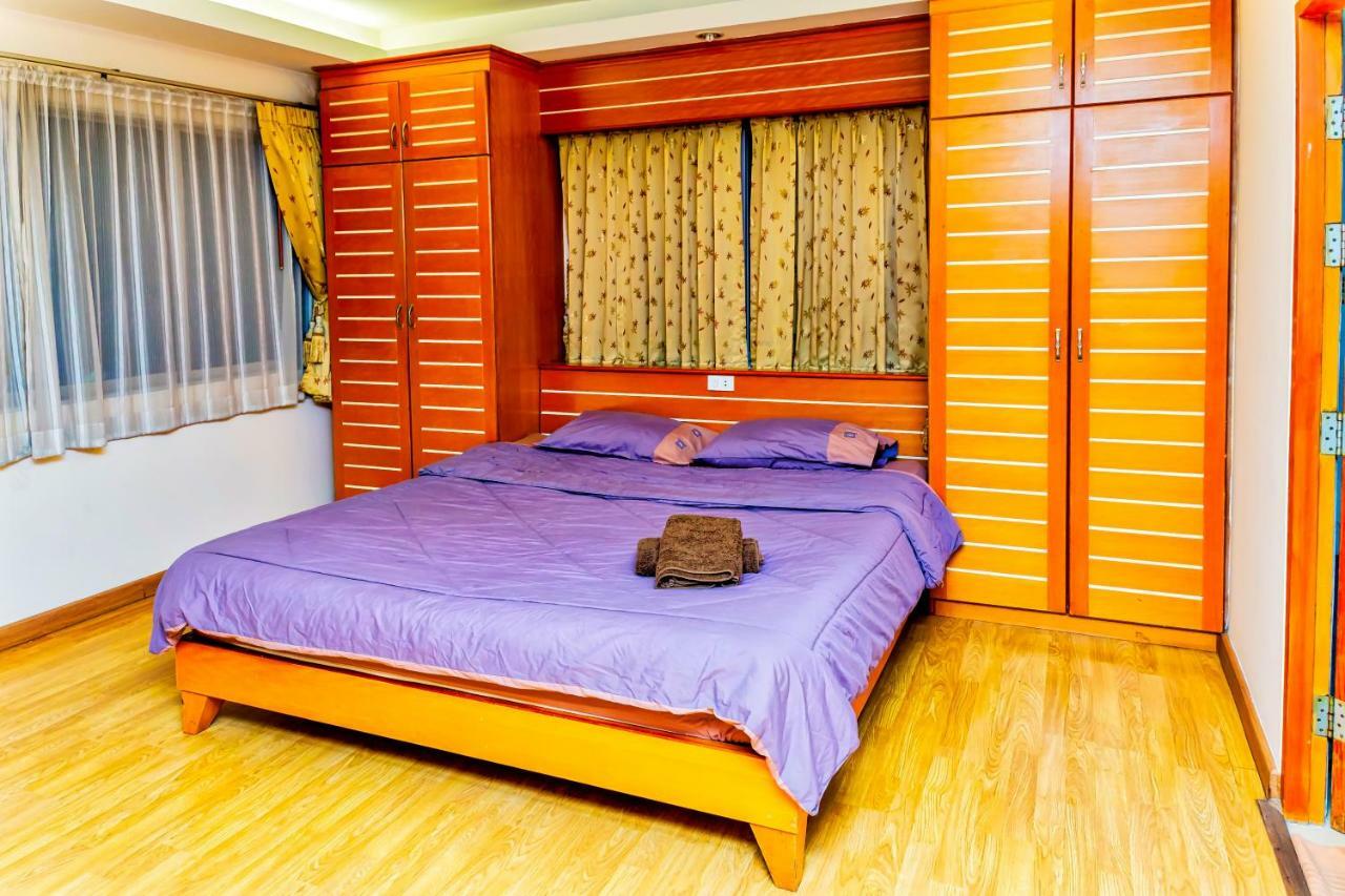 Jolly's * Pattaya