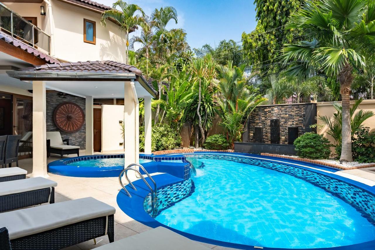 Luxury Pool T1 Near Walking Street Villa Pattaya