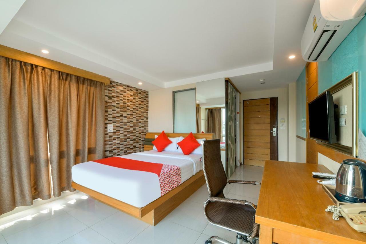 Oyo 143 Dday Resotel Pattaya