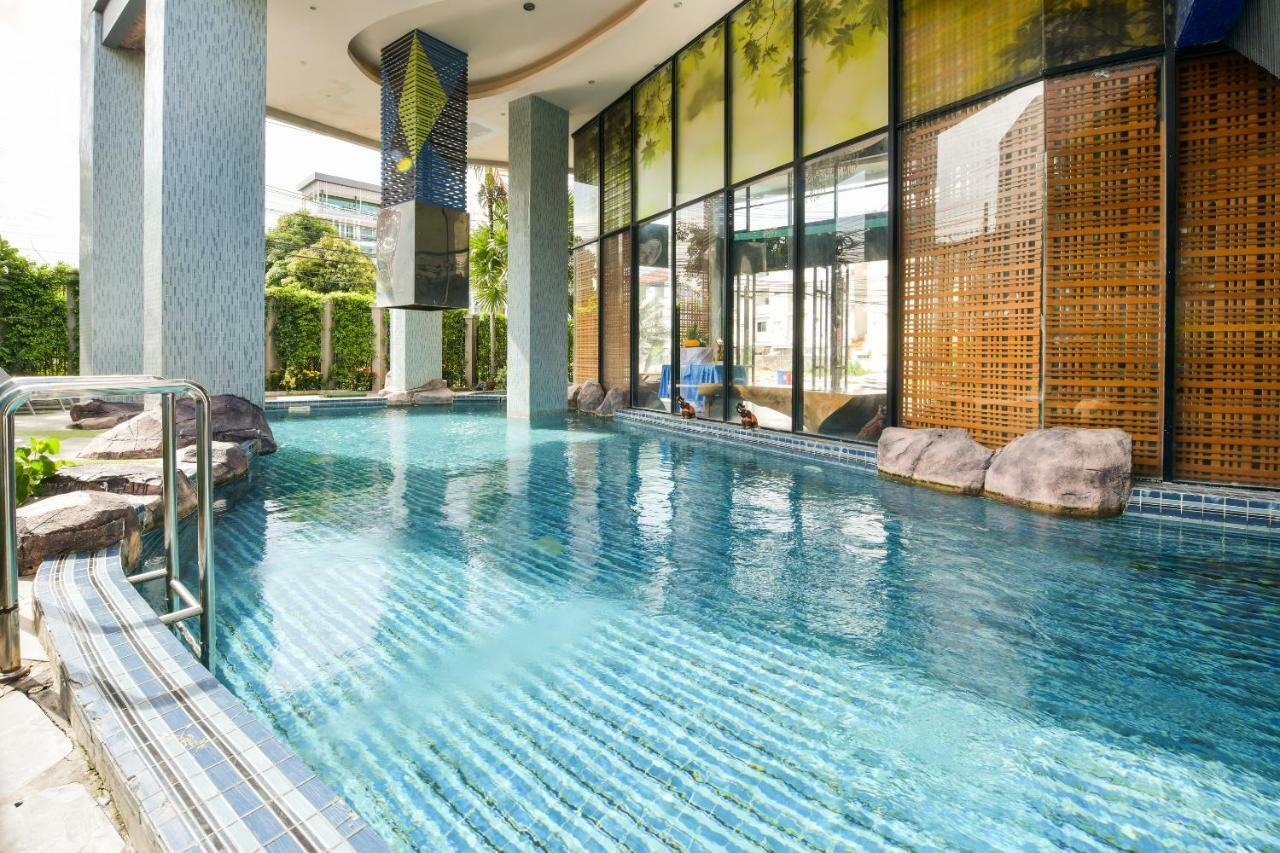 Oyo 143 Dday Resotel 4*