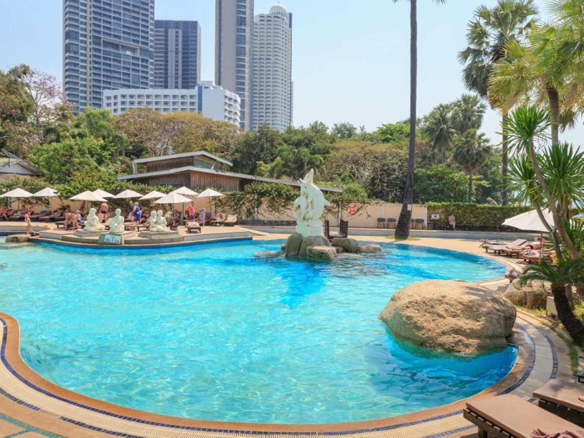Long Garden & Pavilions Hotel