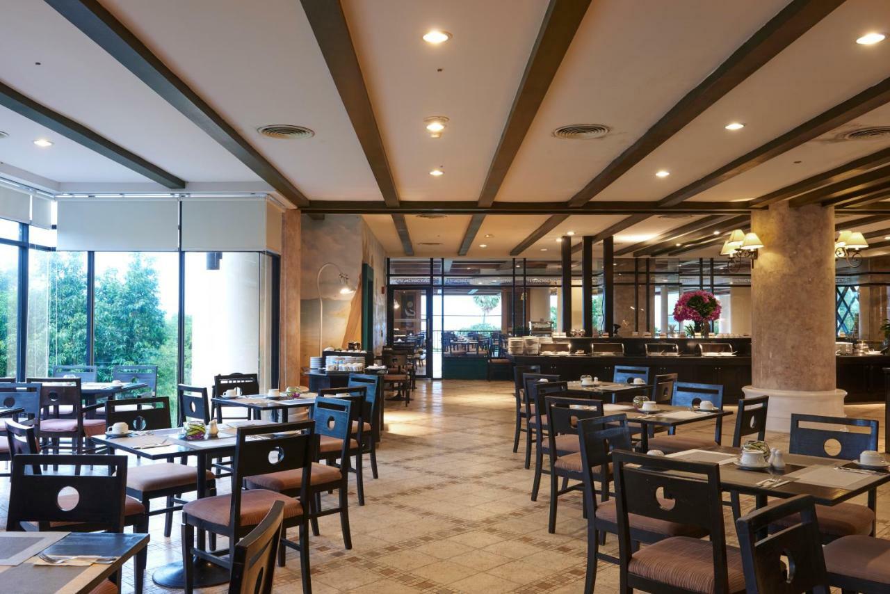 Long Garden & Pavilions Hotel