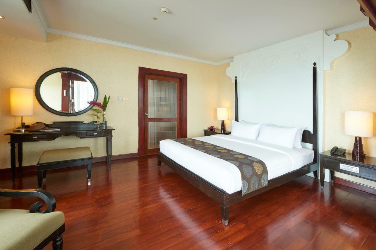 Long Garden & Pavilions 5*