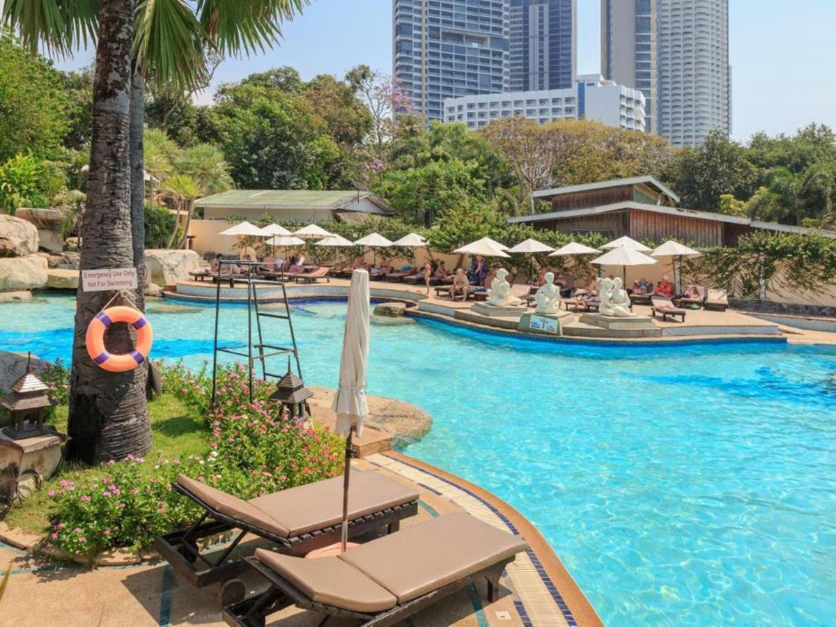 Long Garden & Pavilions 5*