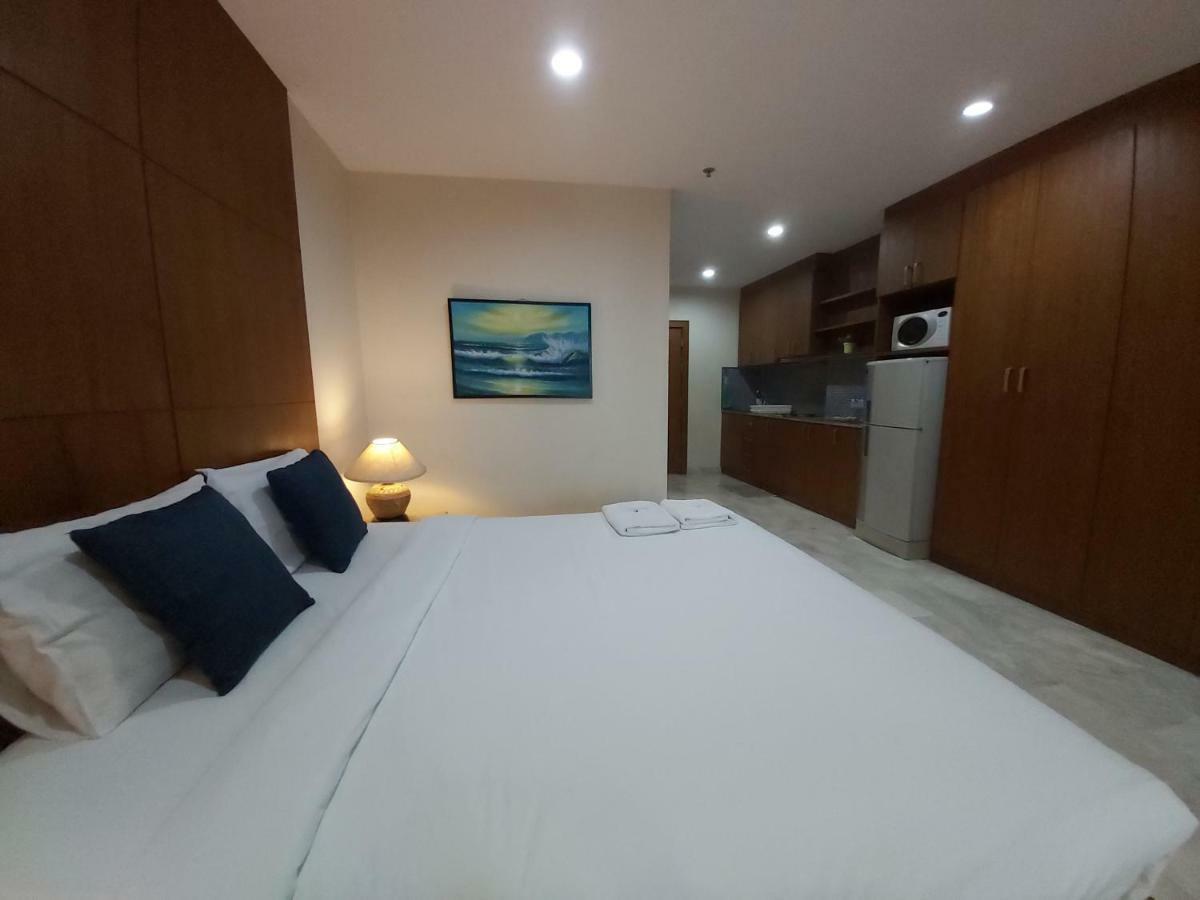 Condominum In Jomtien With Sea View, Balcony And Free Wifi Apartment Pattaya