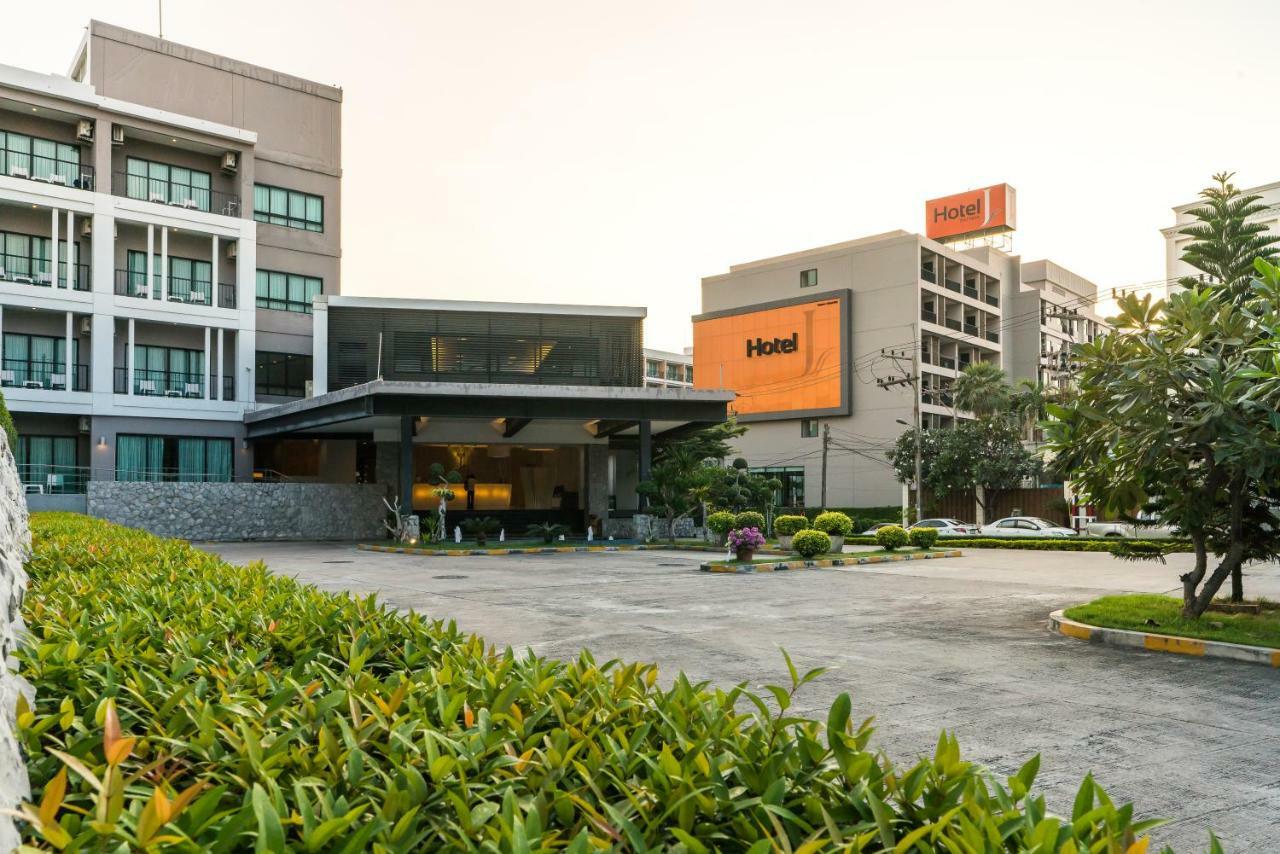 Hotel J