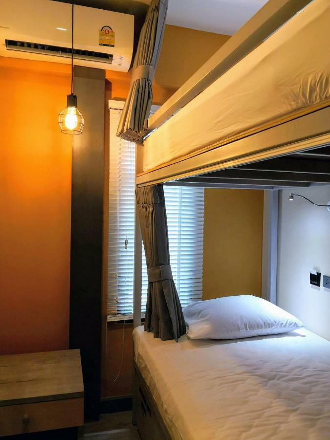 Albergue Asleep By Lantana *