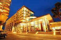 Long Beach Plus Hotel