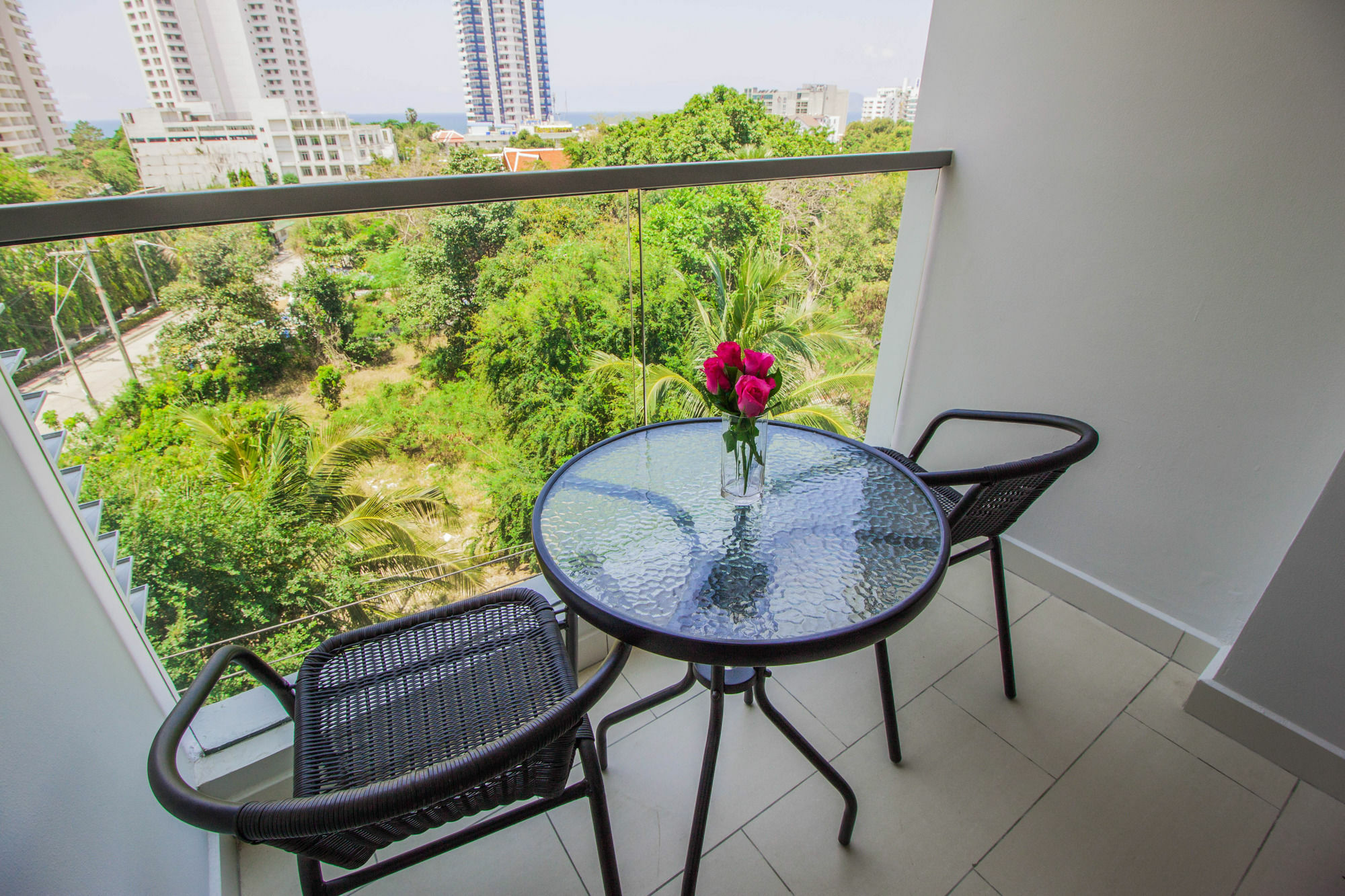 Laguna Bay 2 By Sunny Apartment