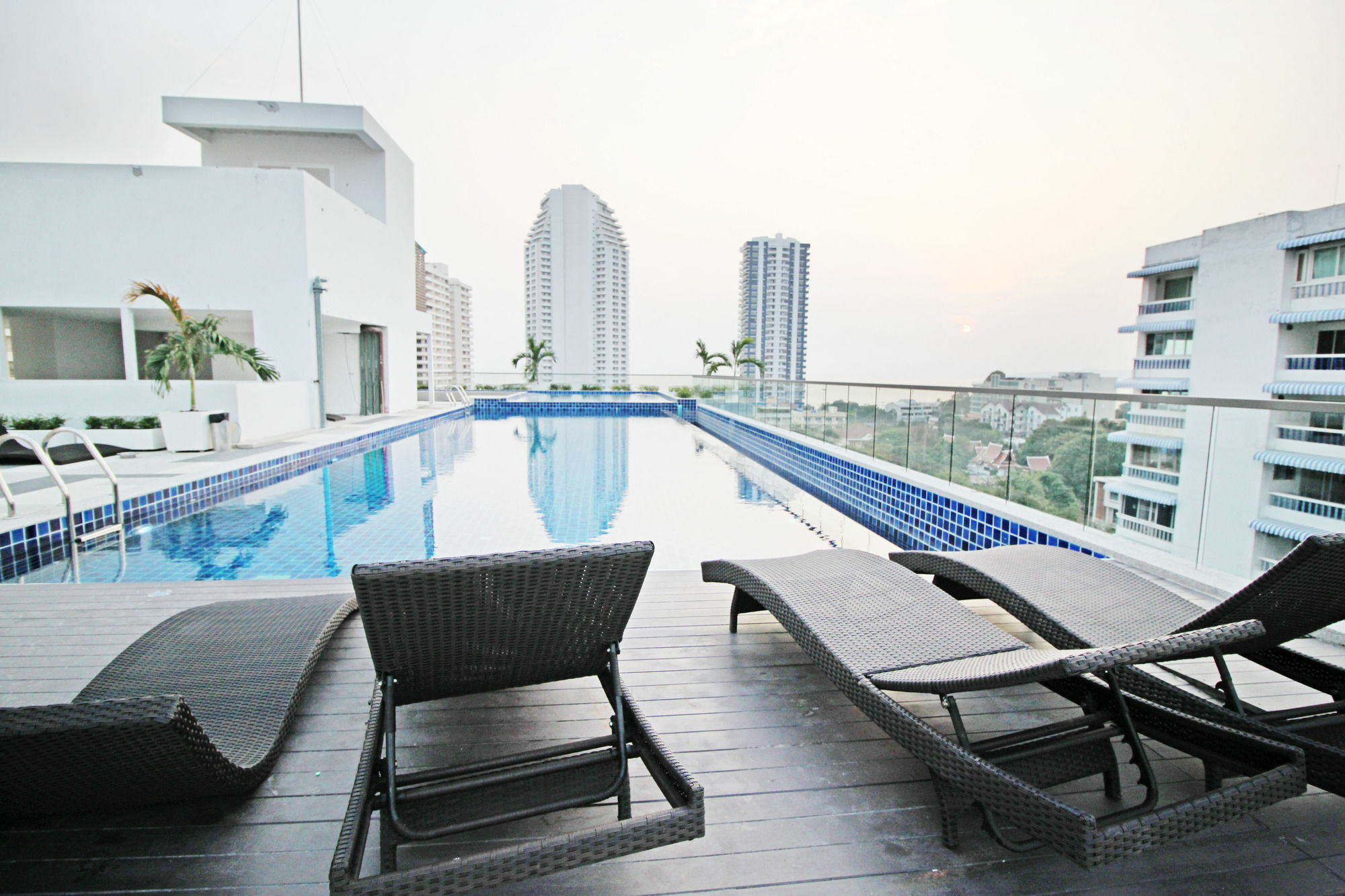 Laguna Bay 2 By Sunny Apartment *