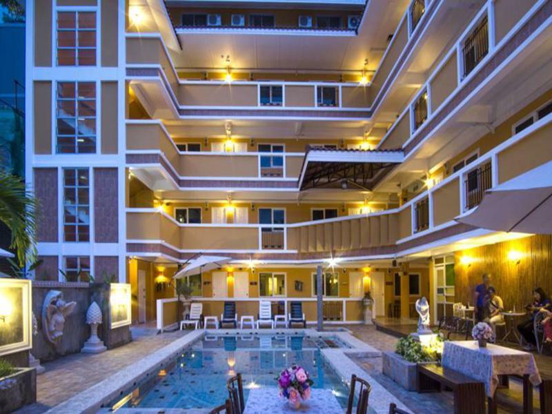 Jean Boutique Hotel 3*