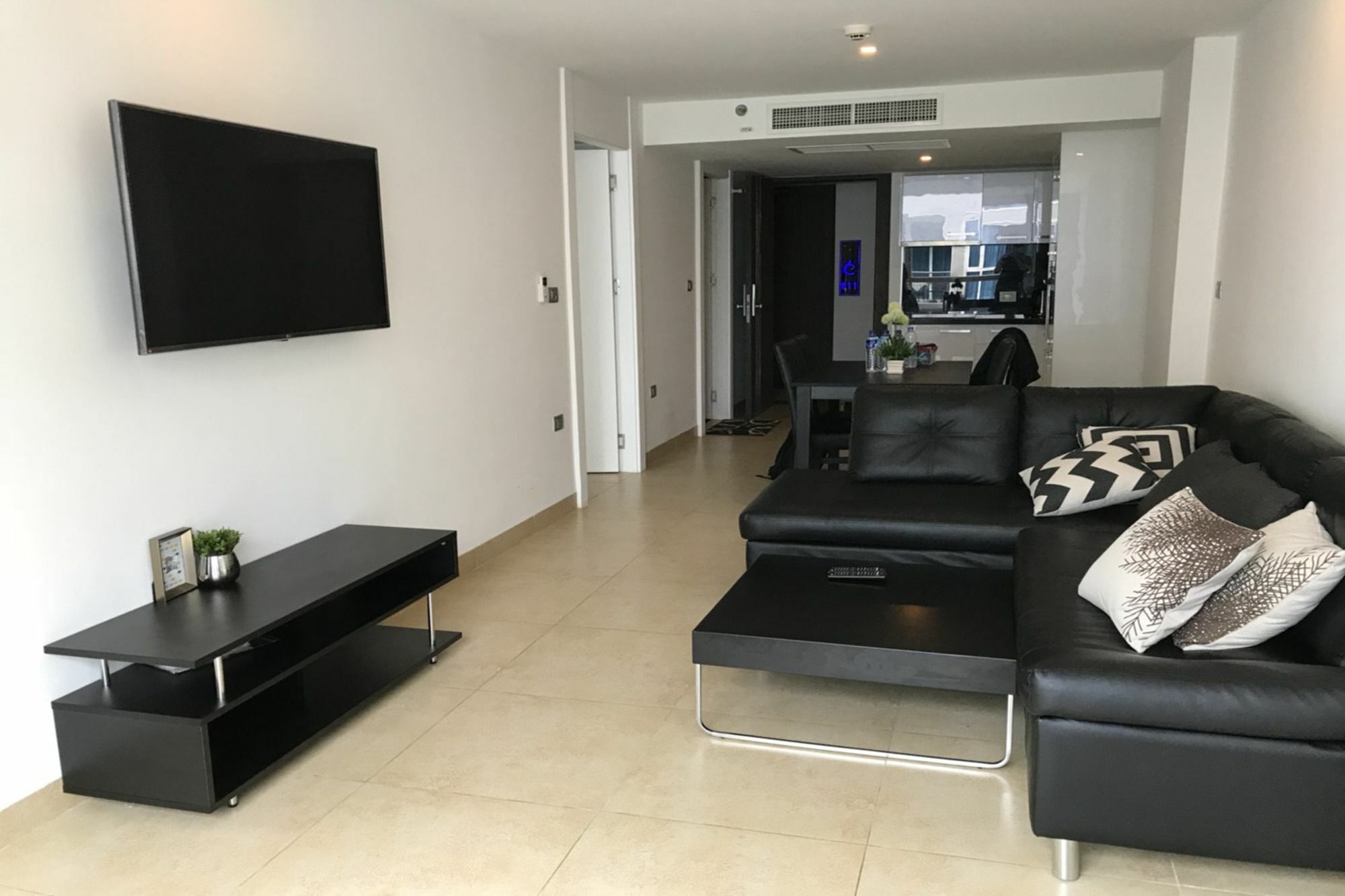 Uplus Avenue Apartment *