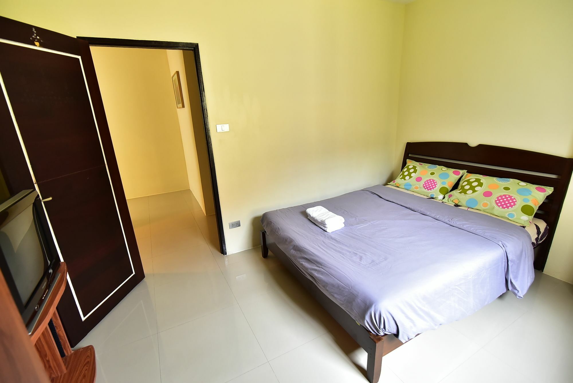 Baan Roi Lan