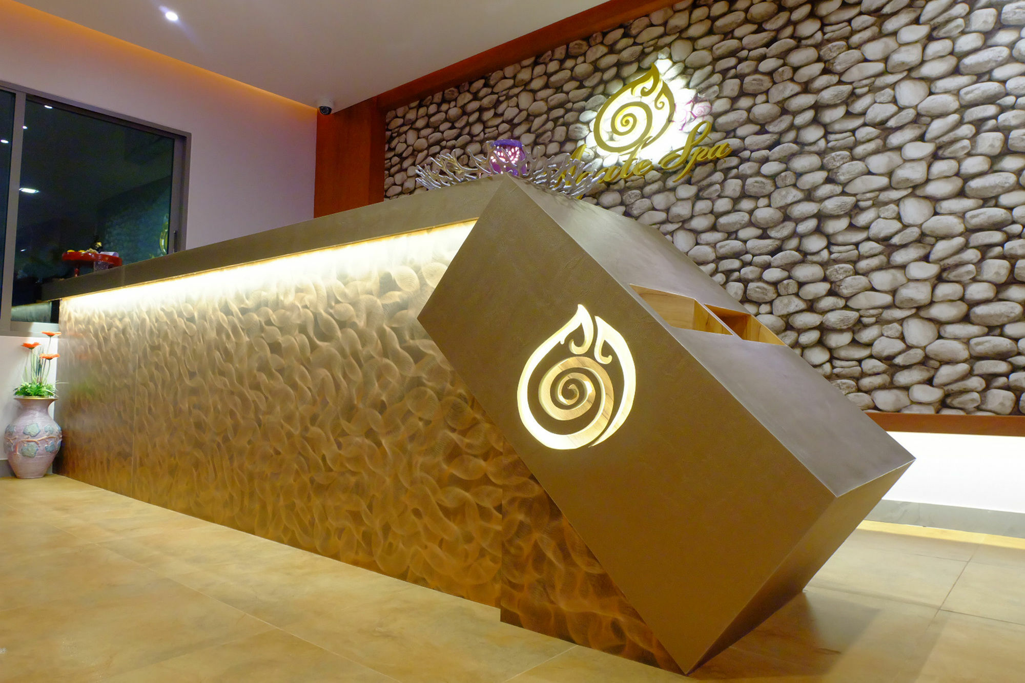 The Agate Boutique