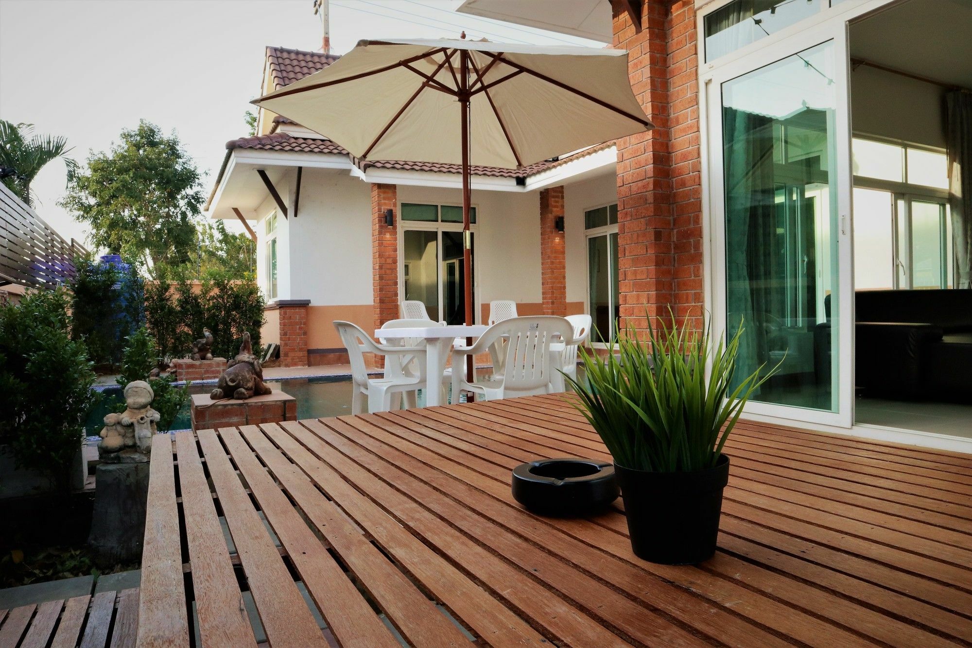 Hansa Paradise Hill Pool Pattaya