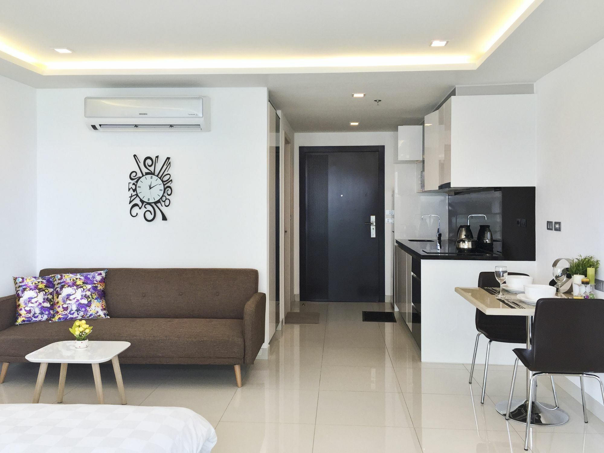 Apartment Wong Amat 2 Br