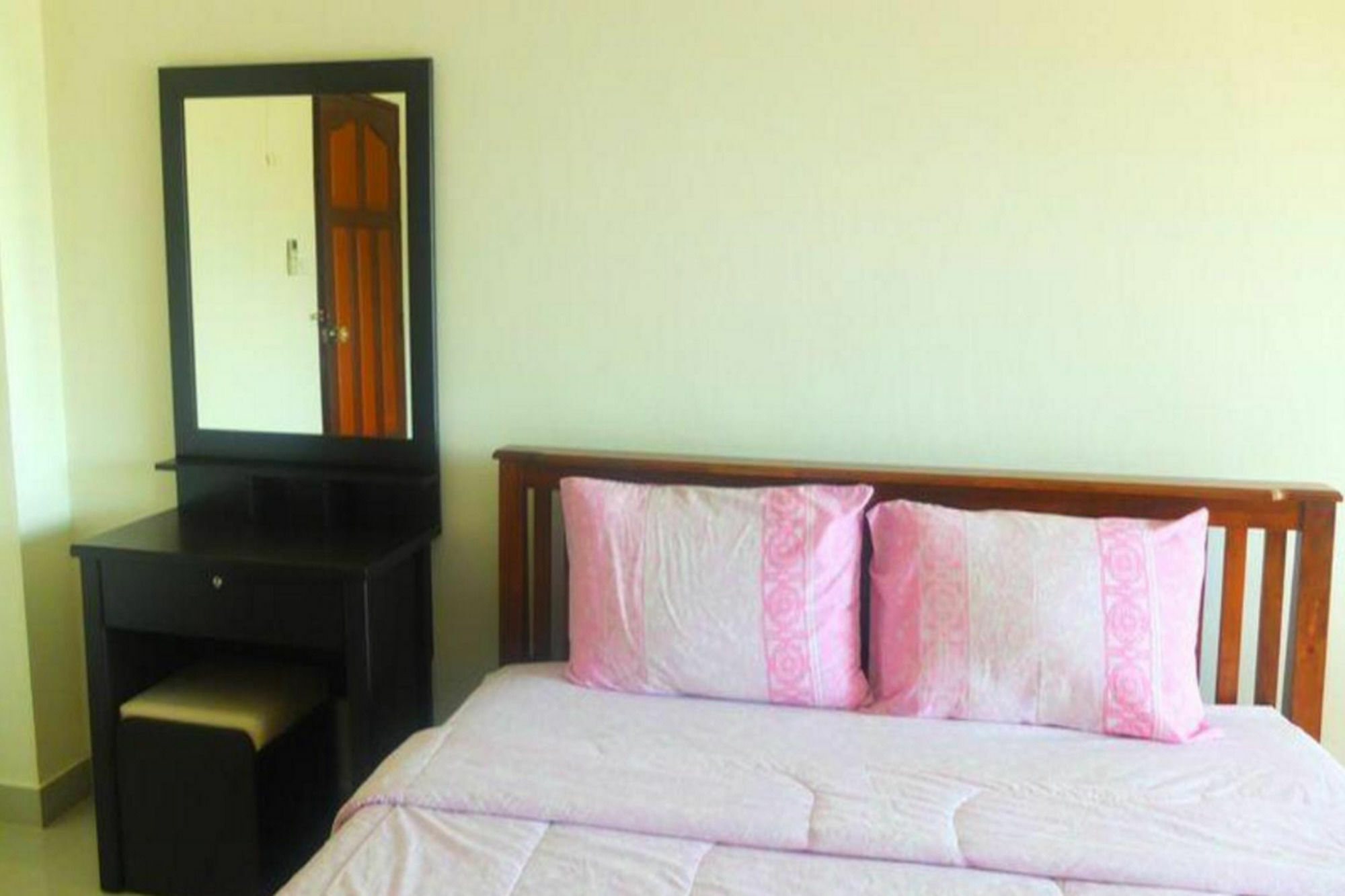 Lk Pavilion Executive Serviced 2* Pattaya