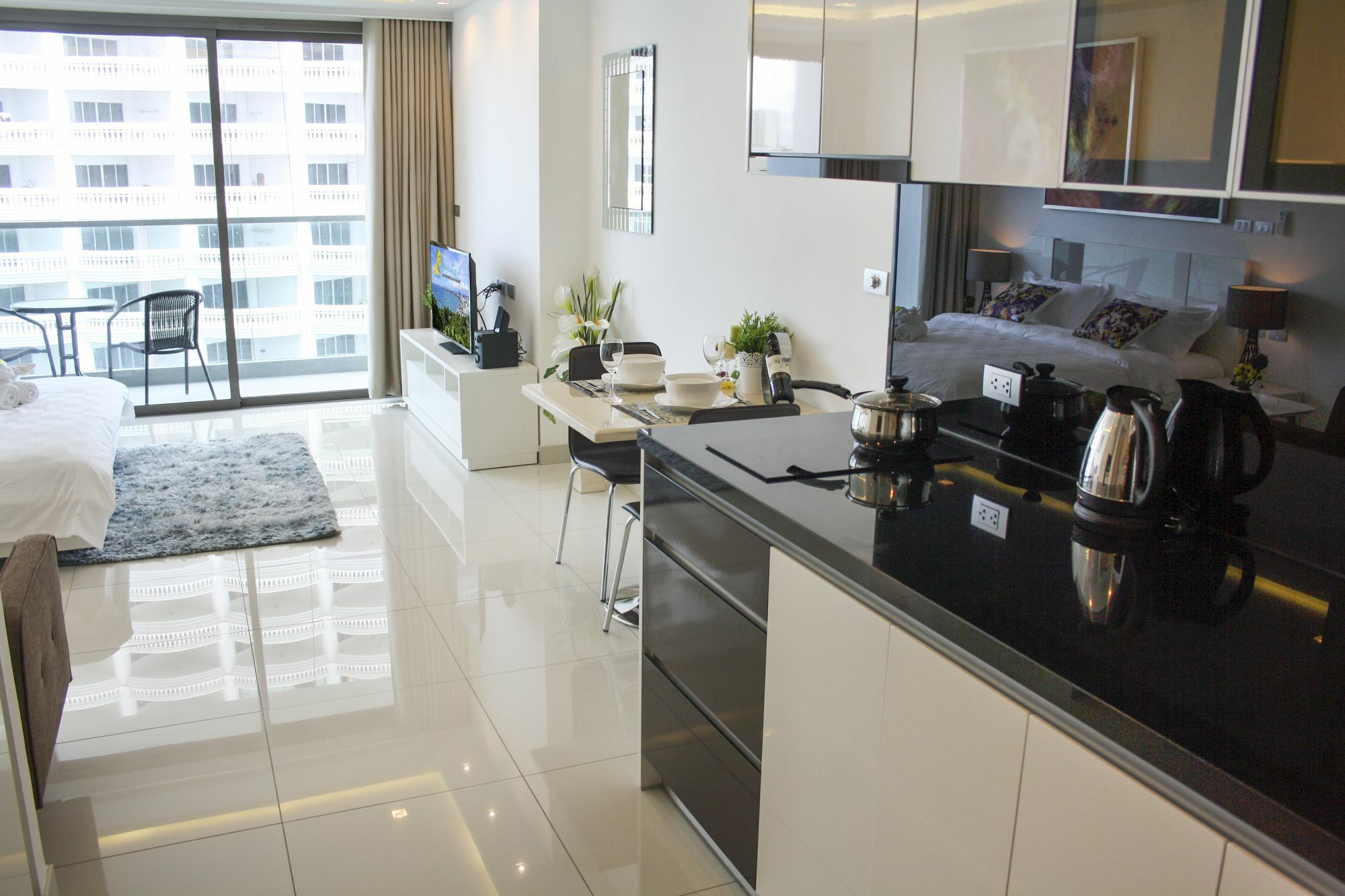 Wong Amat 2 Br Apartment *