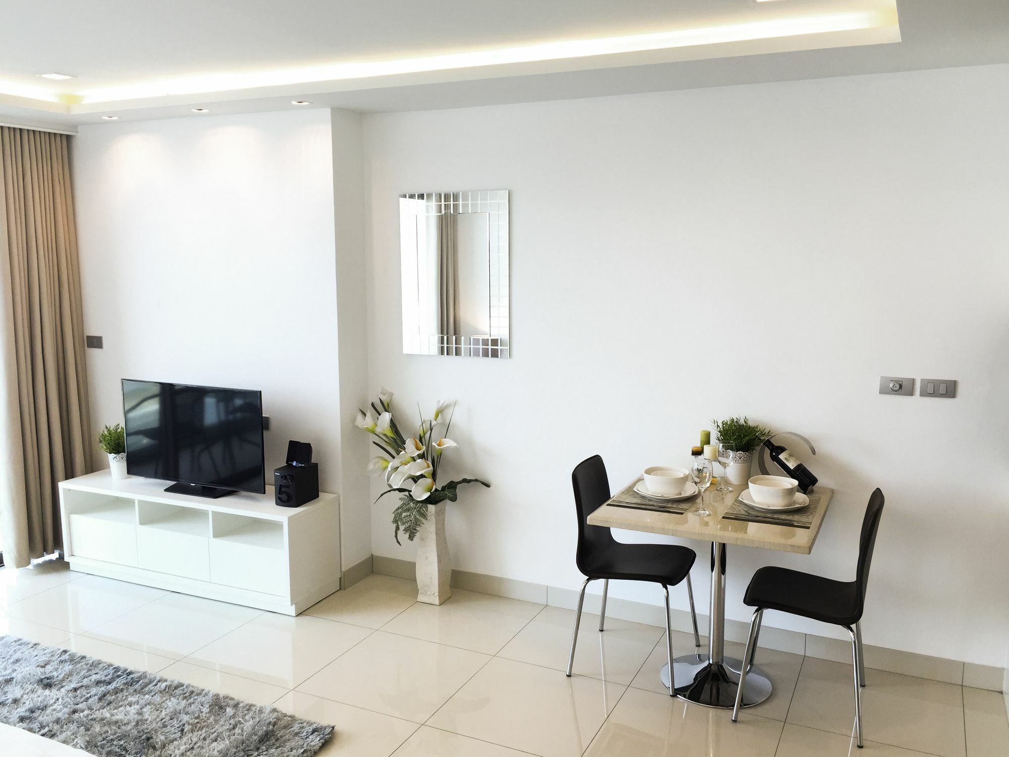 Wong Amat 2 Br Apartment Pattaya