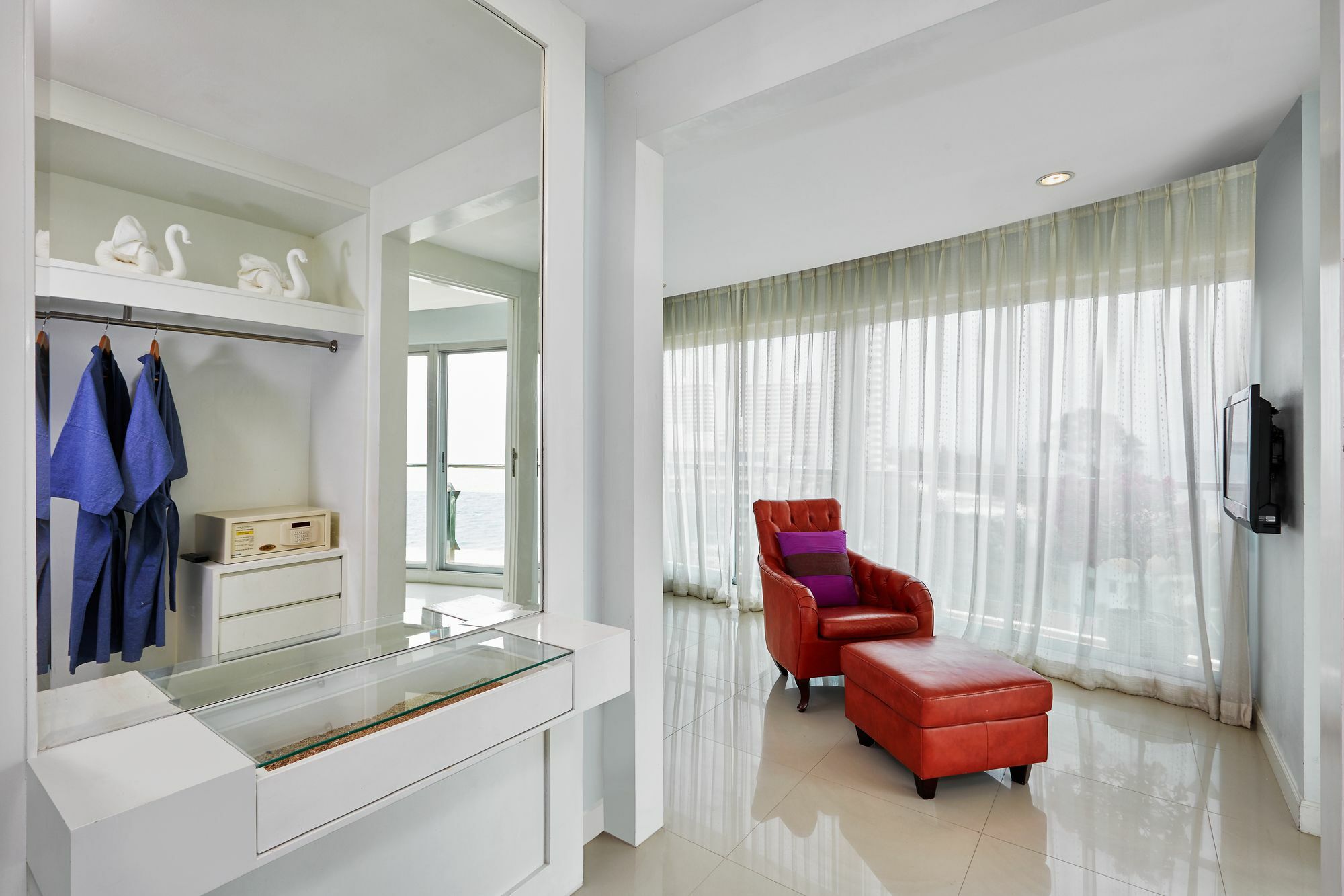 Royal View 4*
