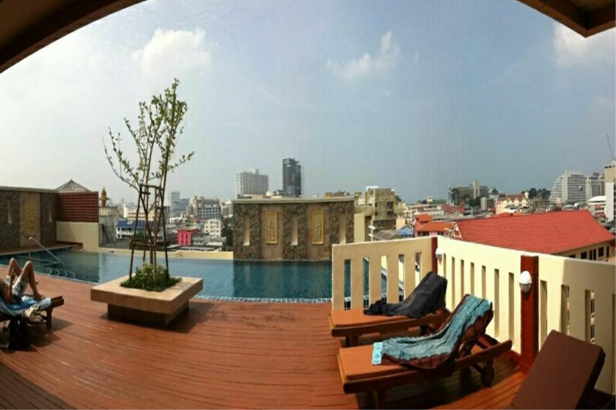 D Xpress Hotel