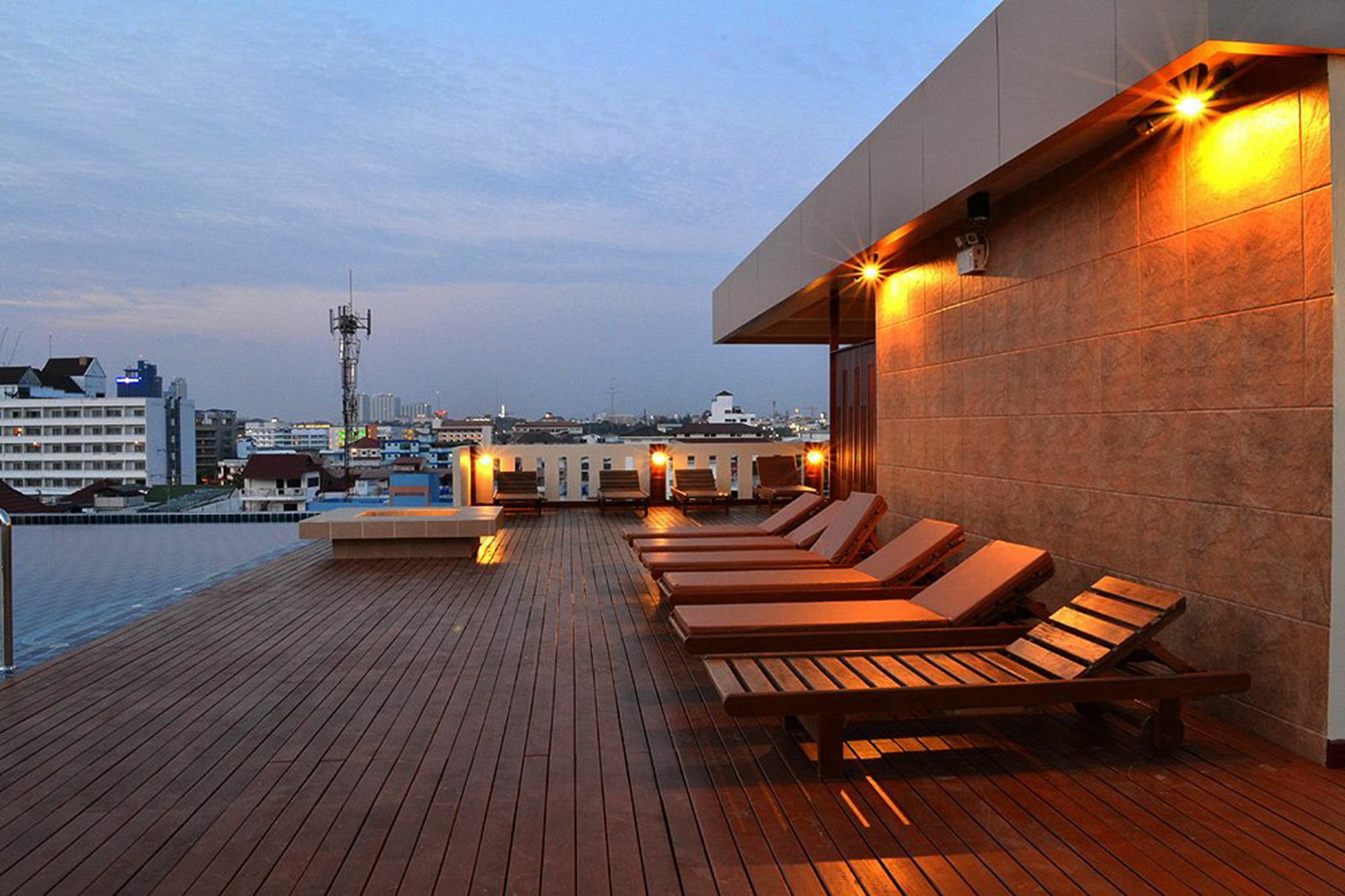 D Xpress Hotel 3*