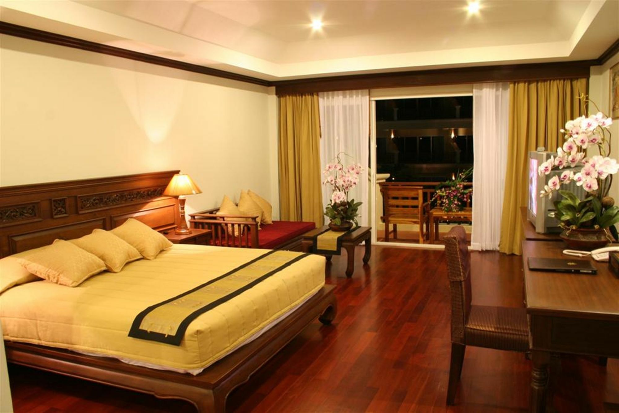 Avalon Resort