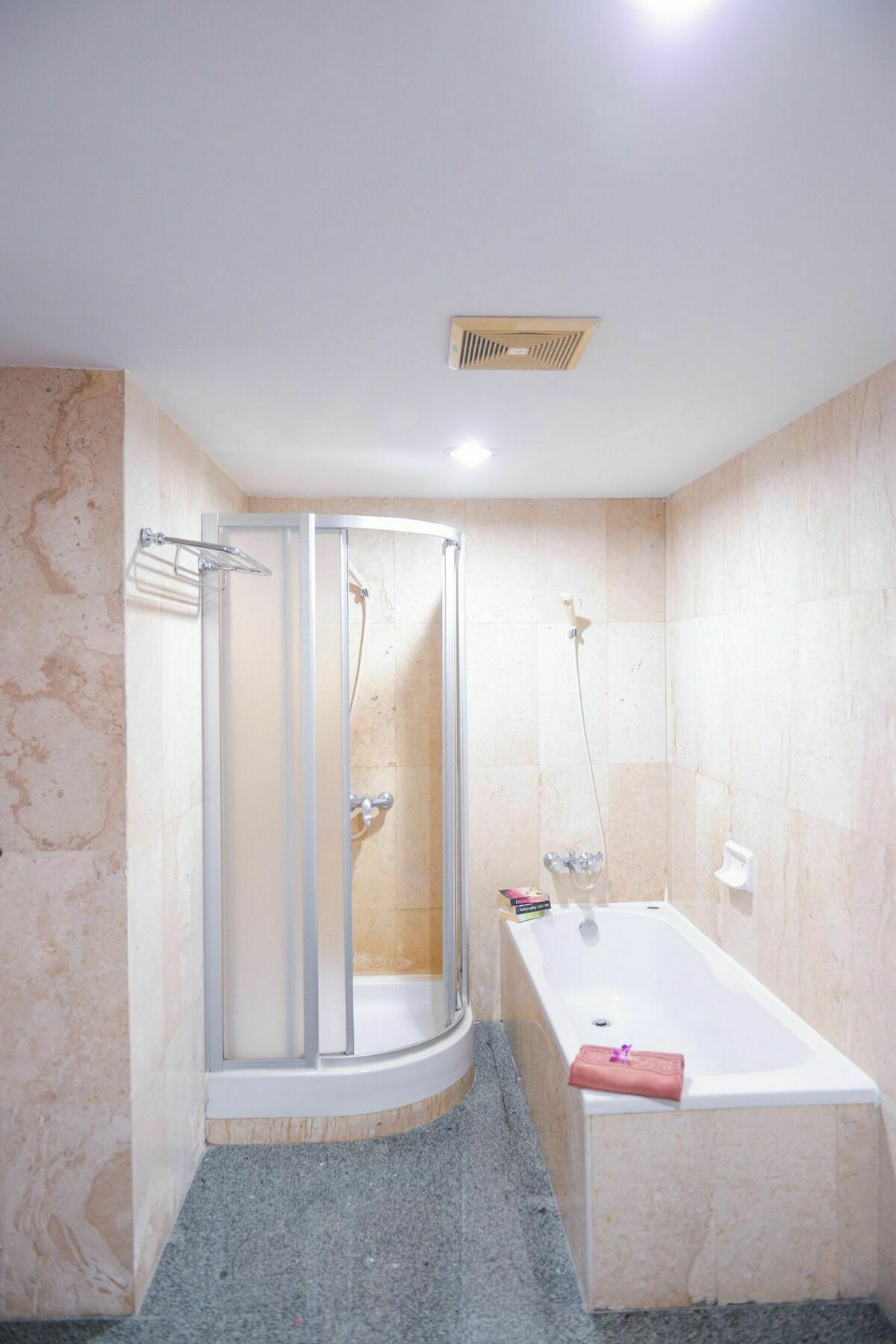 Sandy Spring 3*