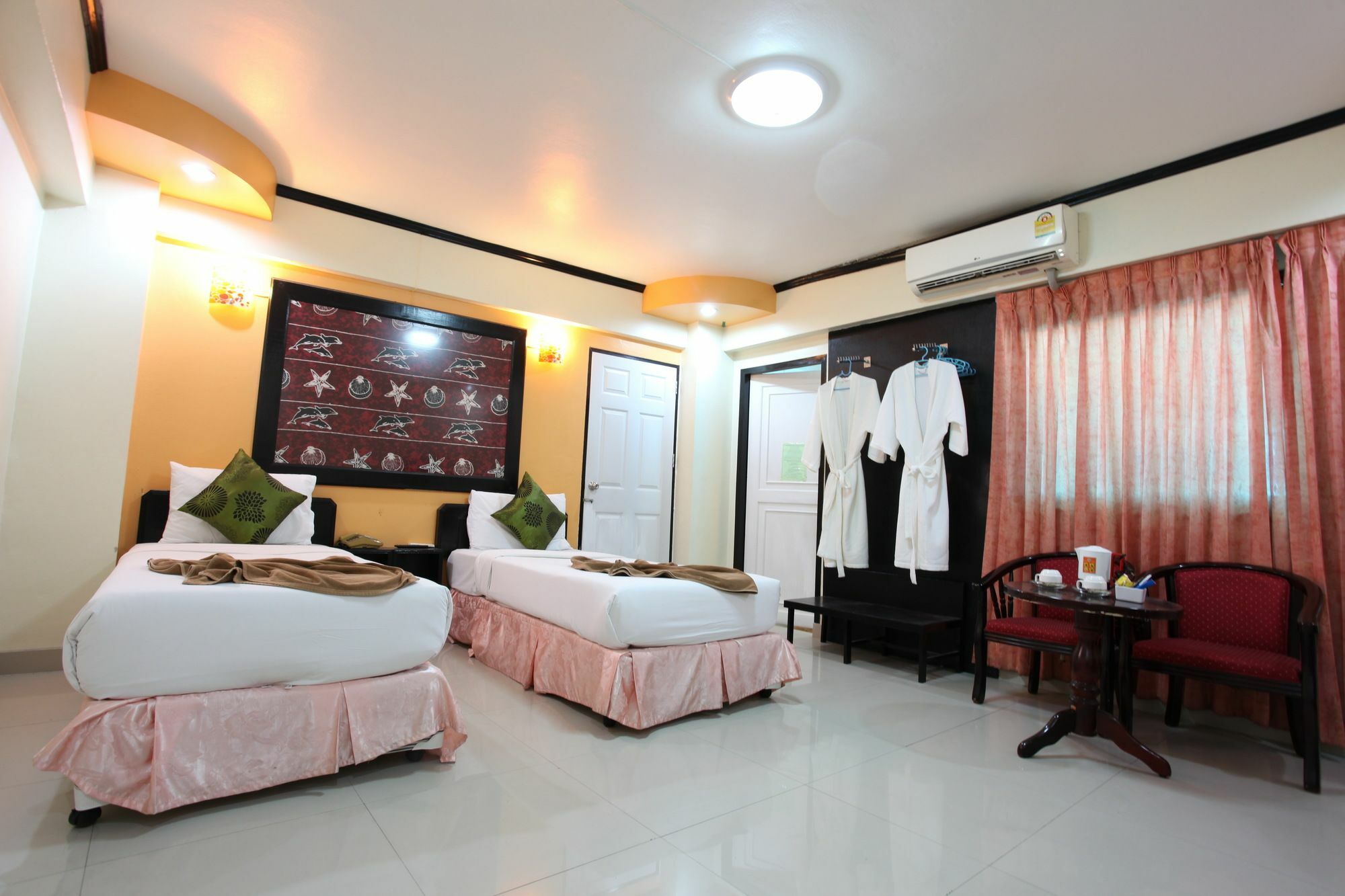 Hotel Home Pattaya Hotel