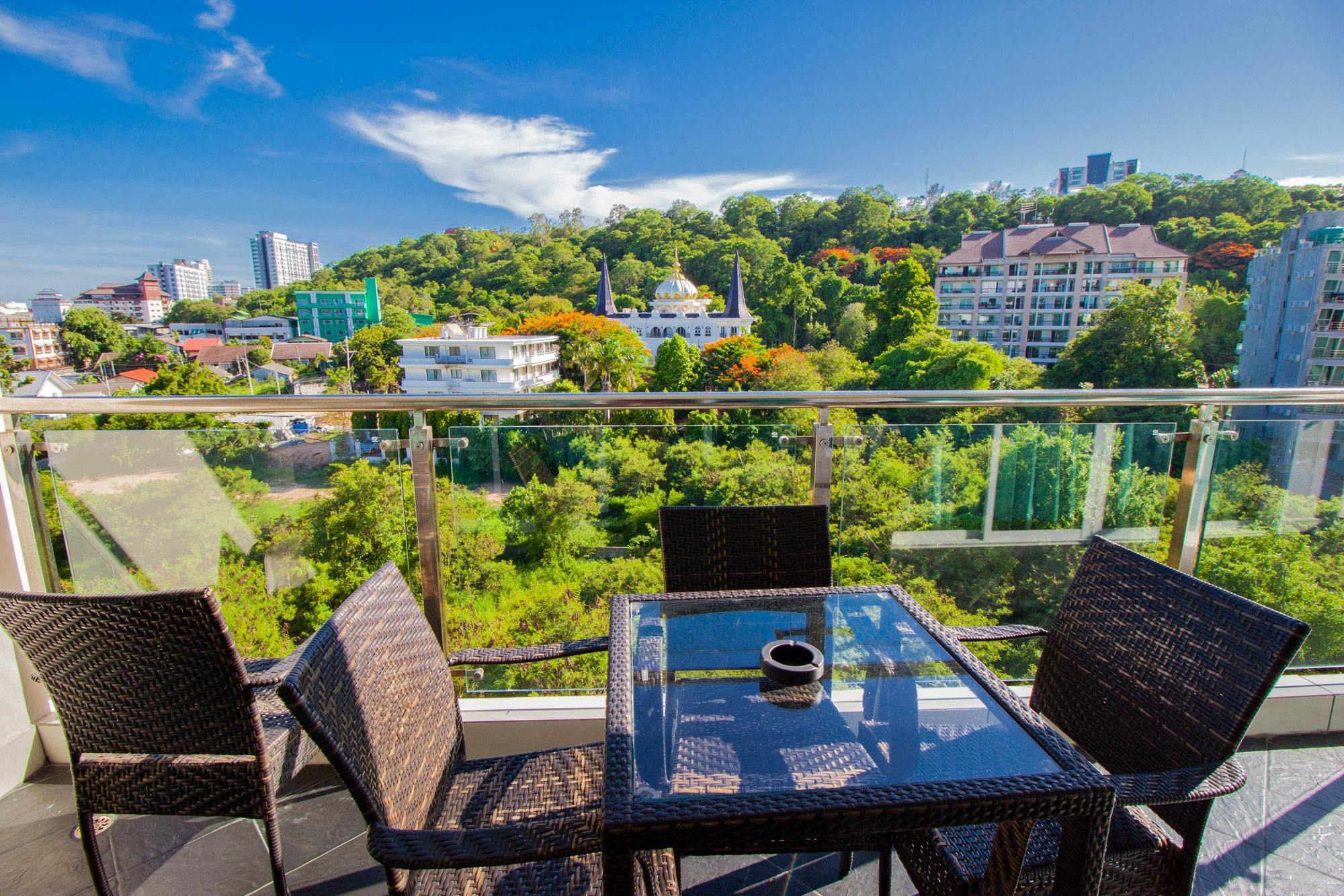 Hotel Hyde Park By Sunny Pattaya