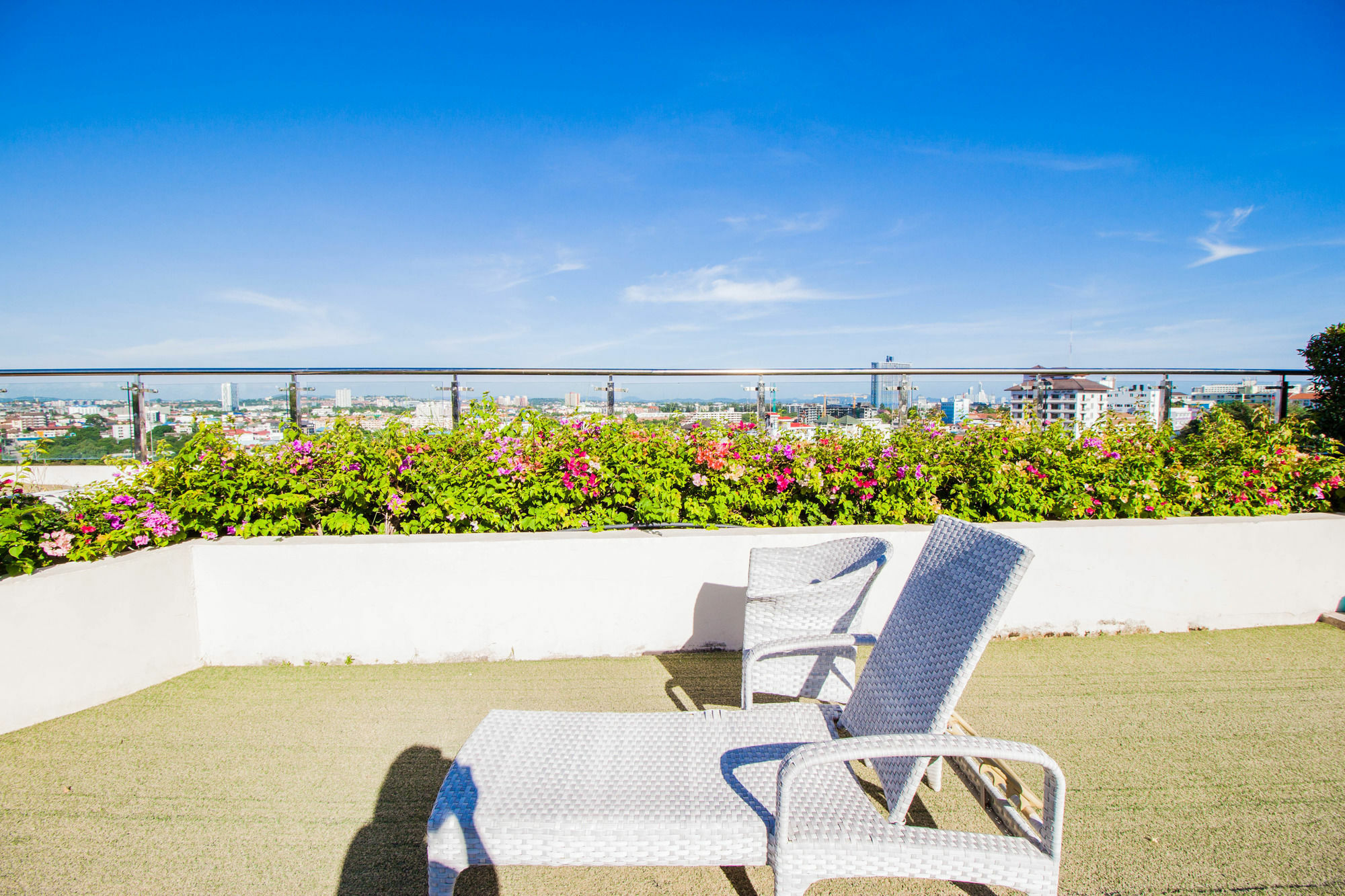 Hyde Park By Sunny Hotel 3*