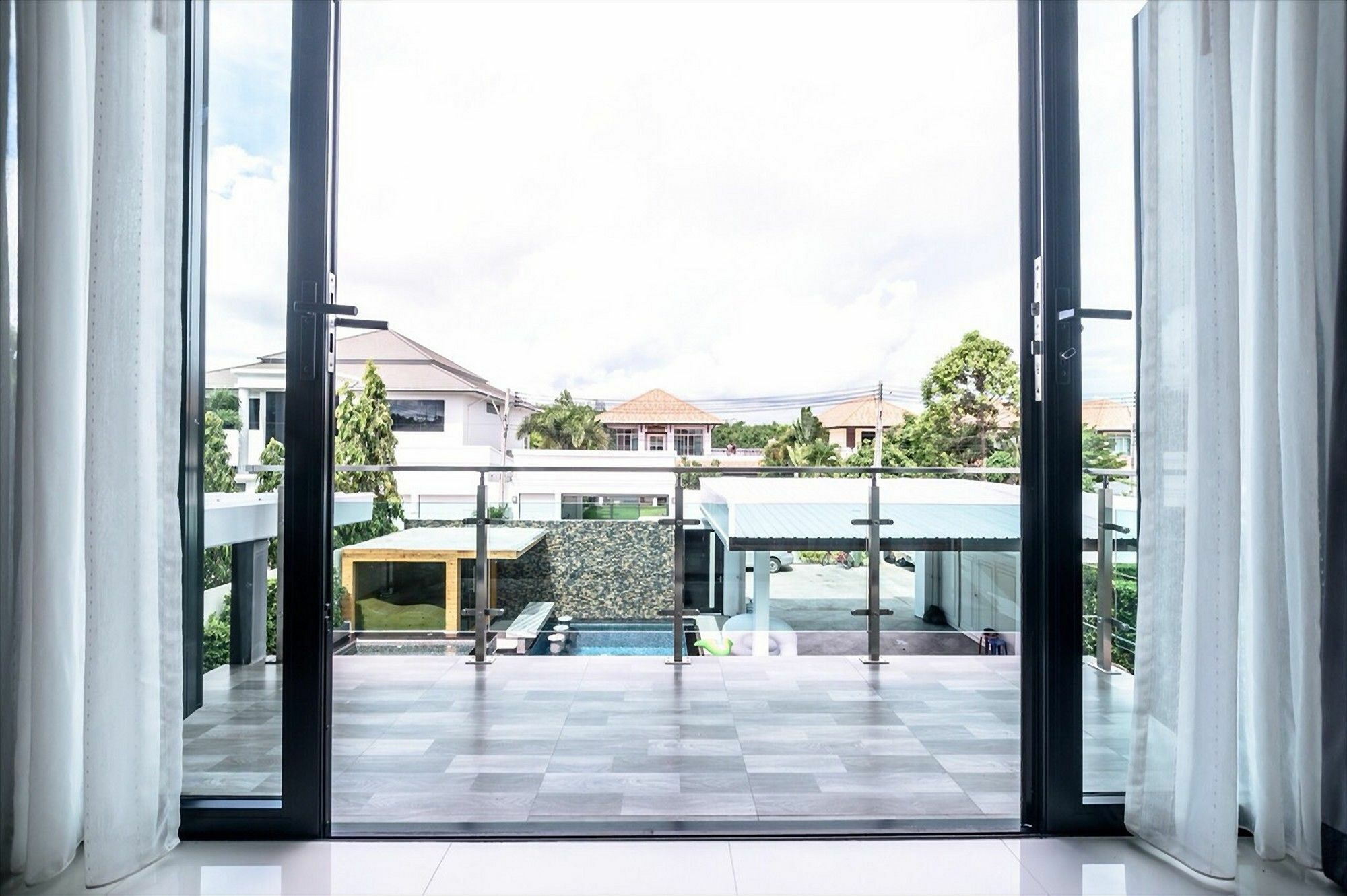 Villa 4bd Pool With Jacuzzi - Exquisite Pool A Pattaya