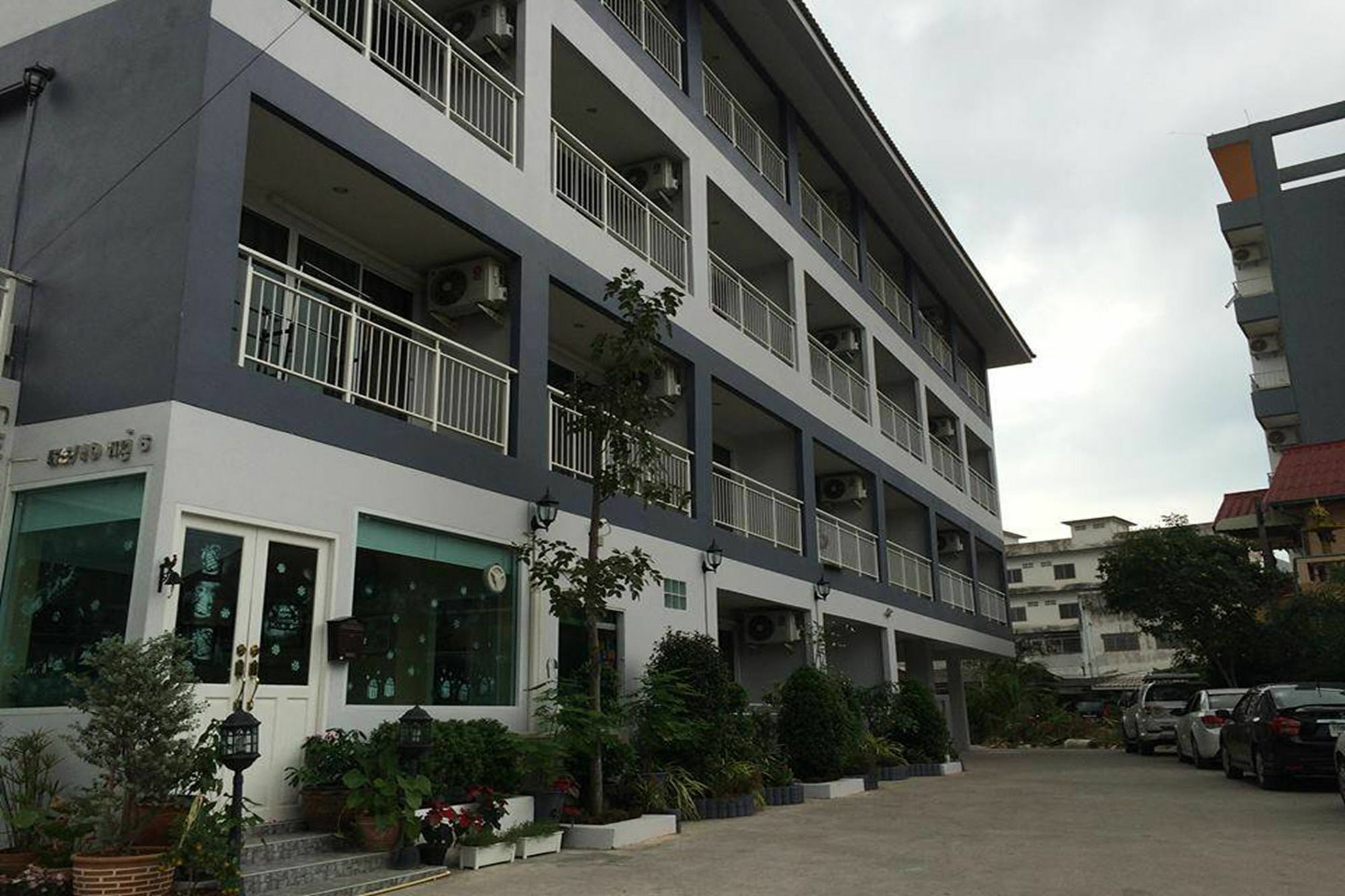 Inn Oyo 75389 Pandora House