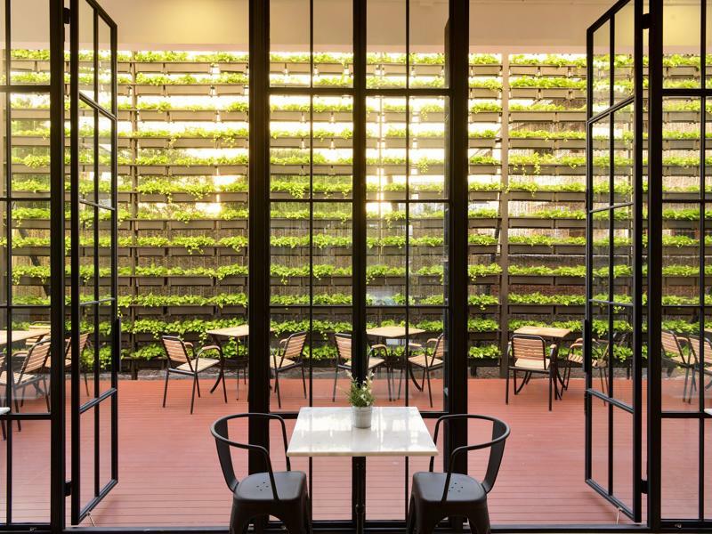 Ruenthip Hotel 4*