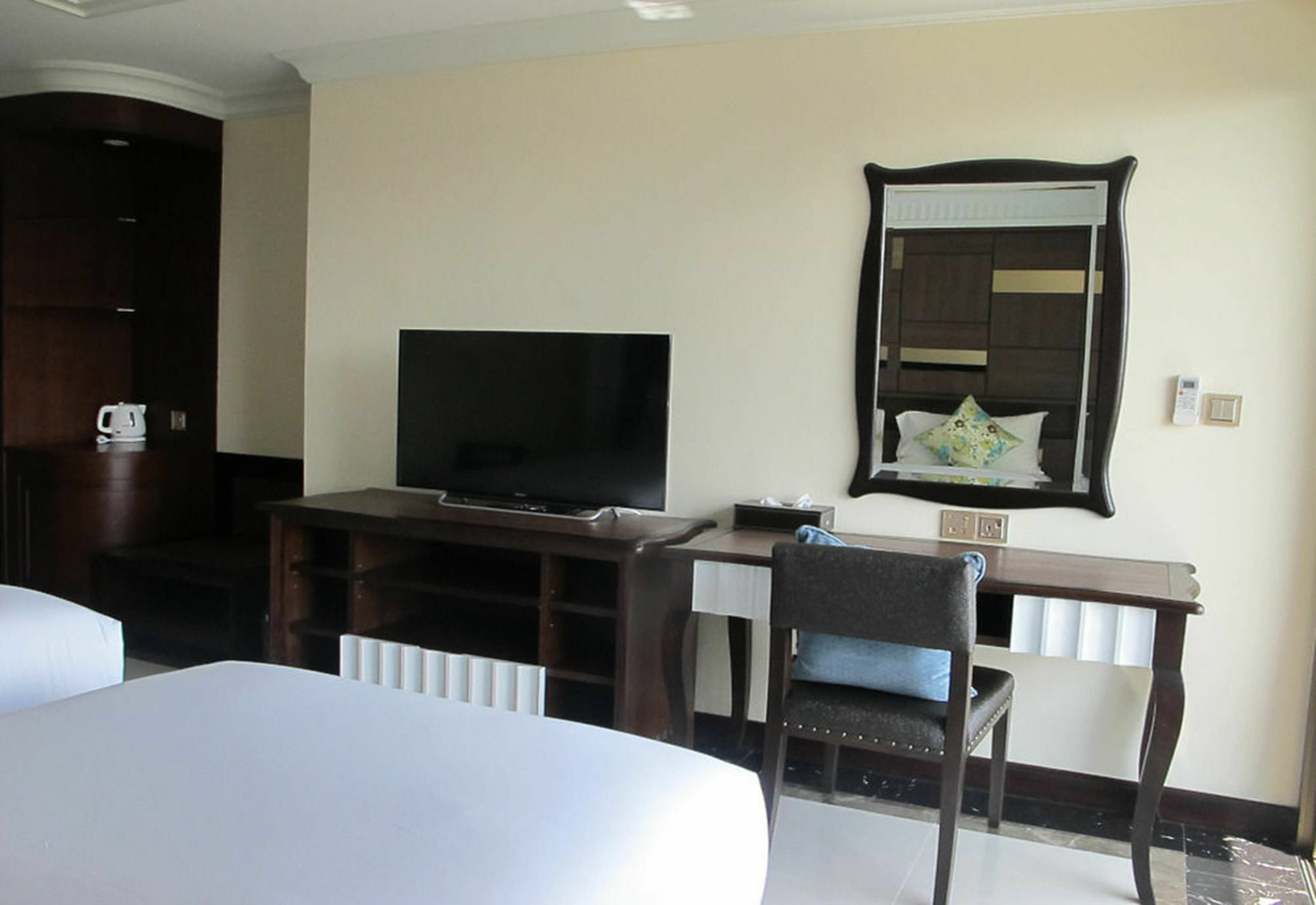 Hotel March