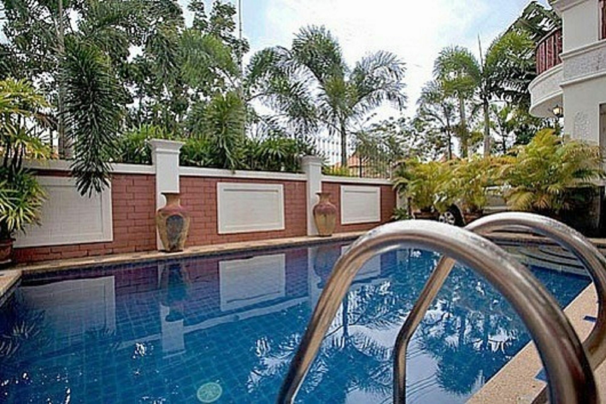 Baan Kanittha - 5 Bedrooms Pool Villa Pattaya
